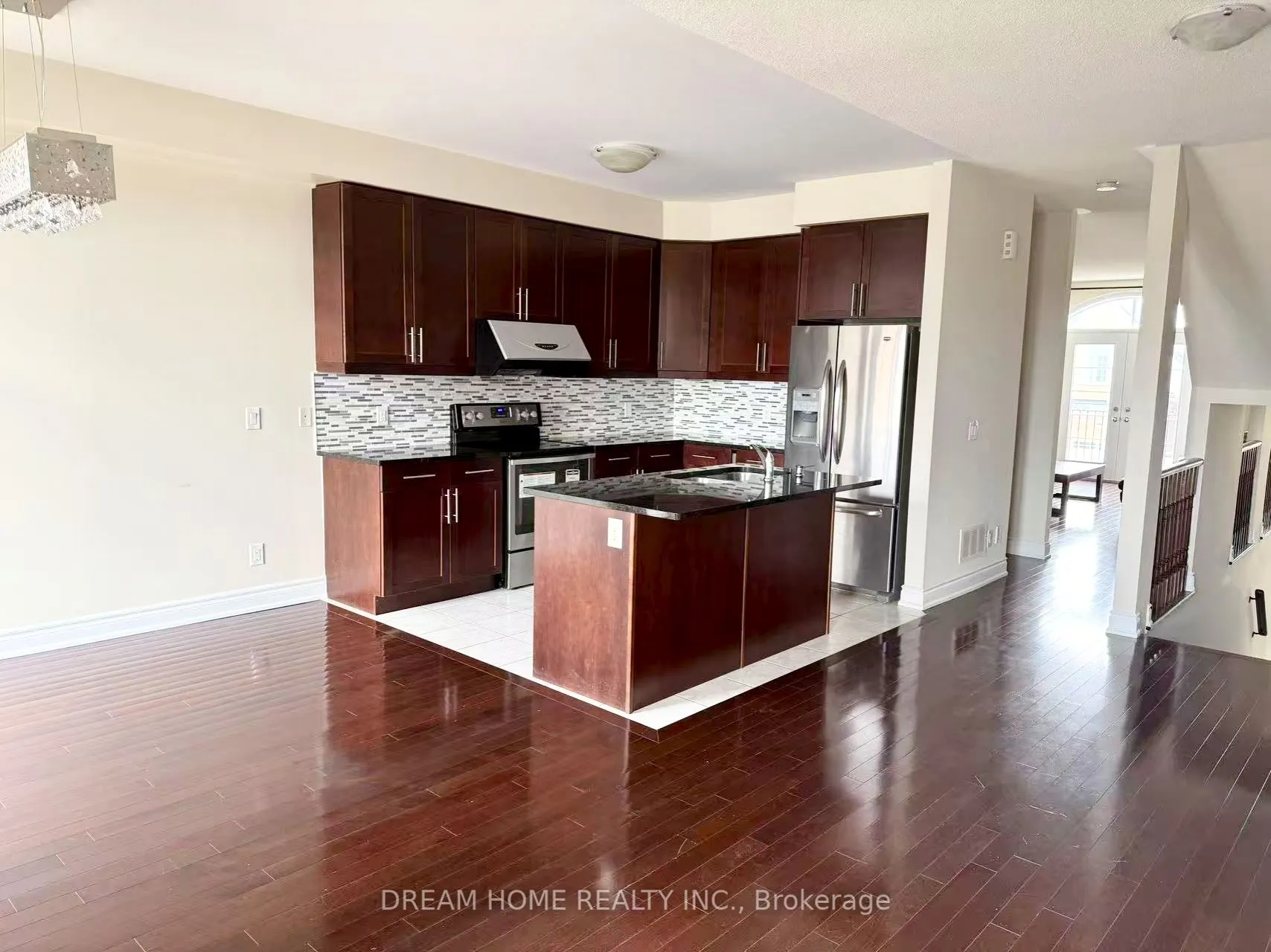133 Lacewood Drive