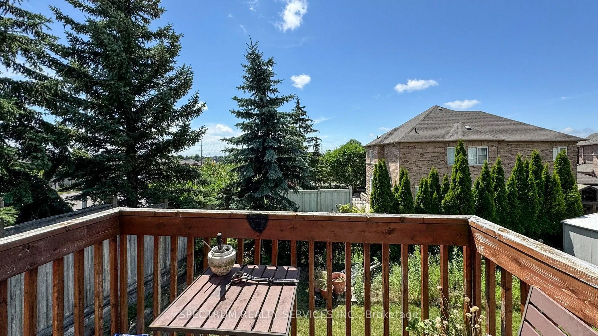 24 Cachet Hill Crescent