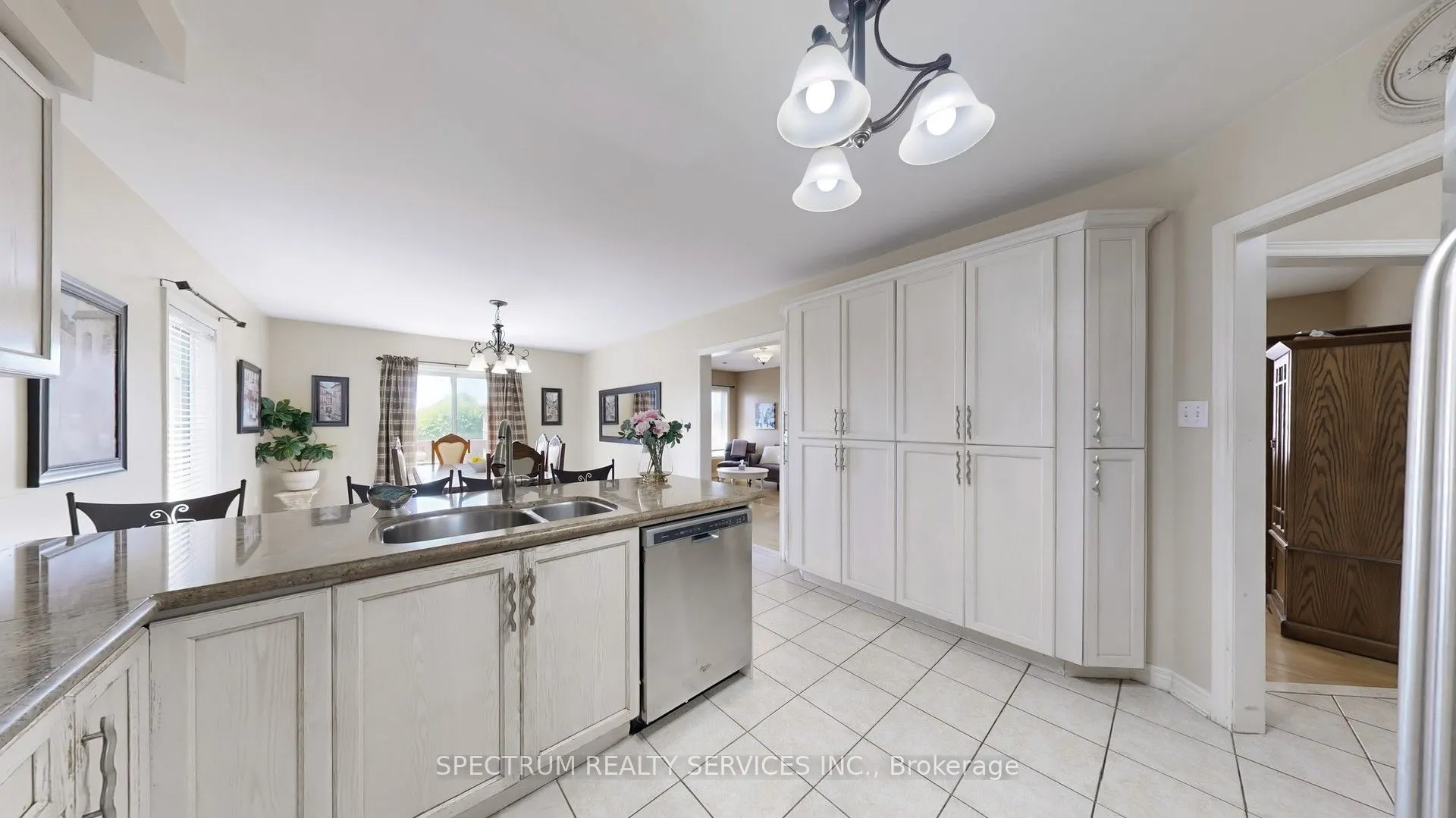 24 Cachet Hill Crescent