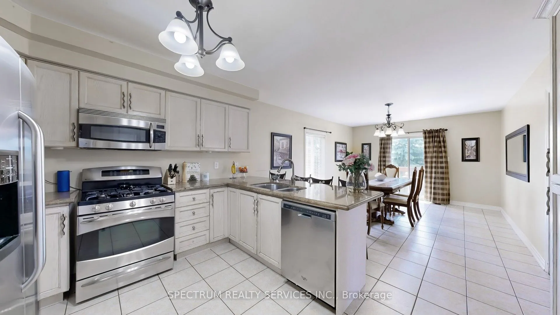 24 Cachet Hill Crescent