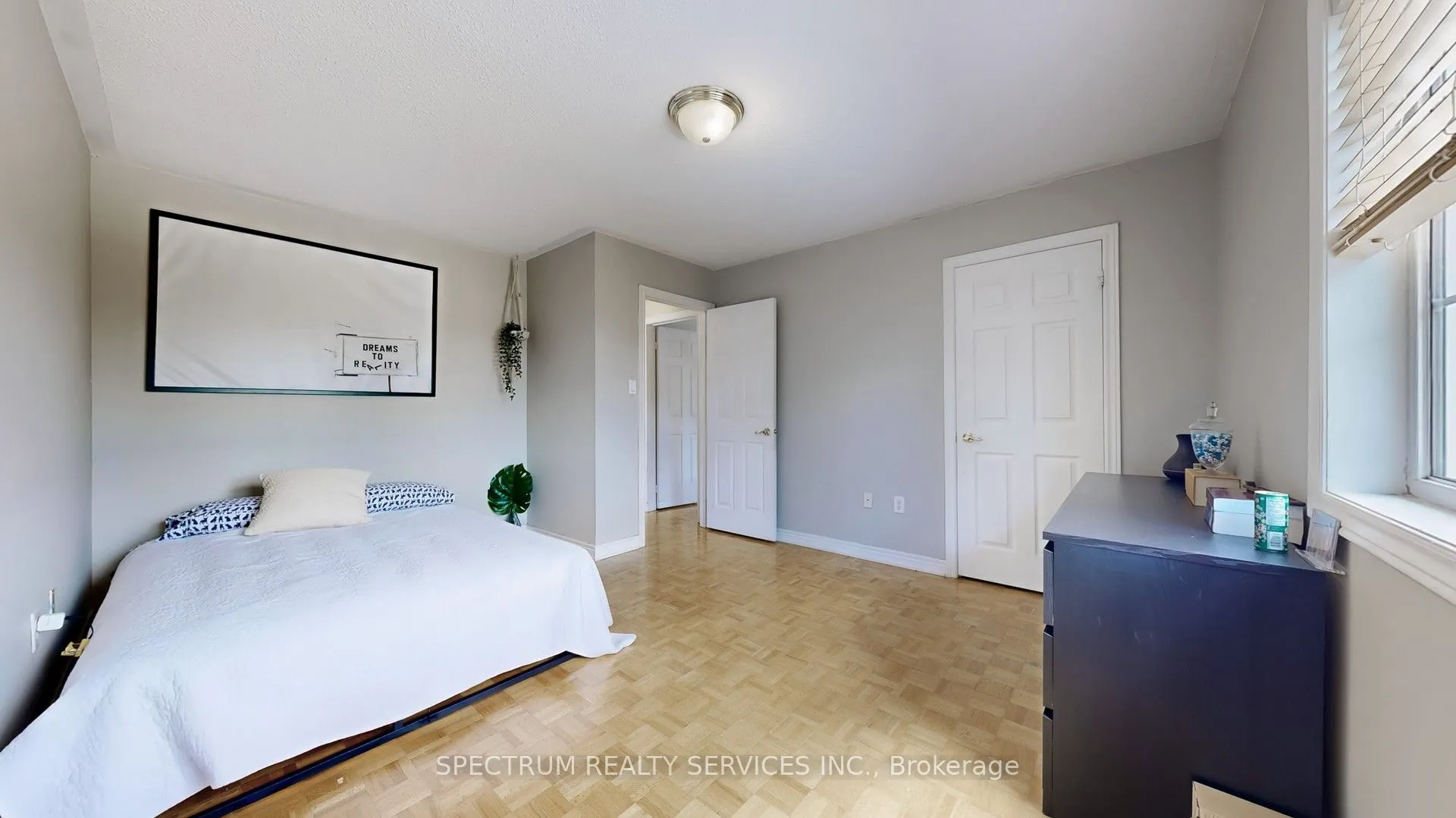 24 Cachet Hill Crescent