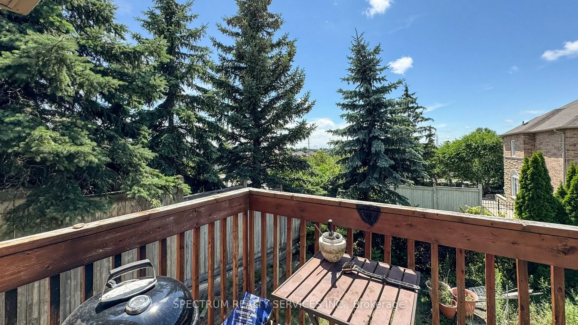 24 Cachet Hill Crescent