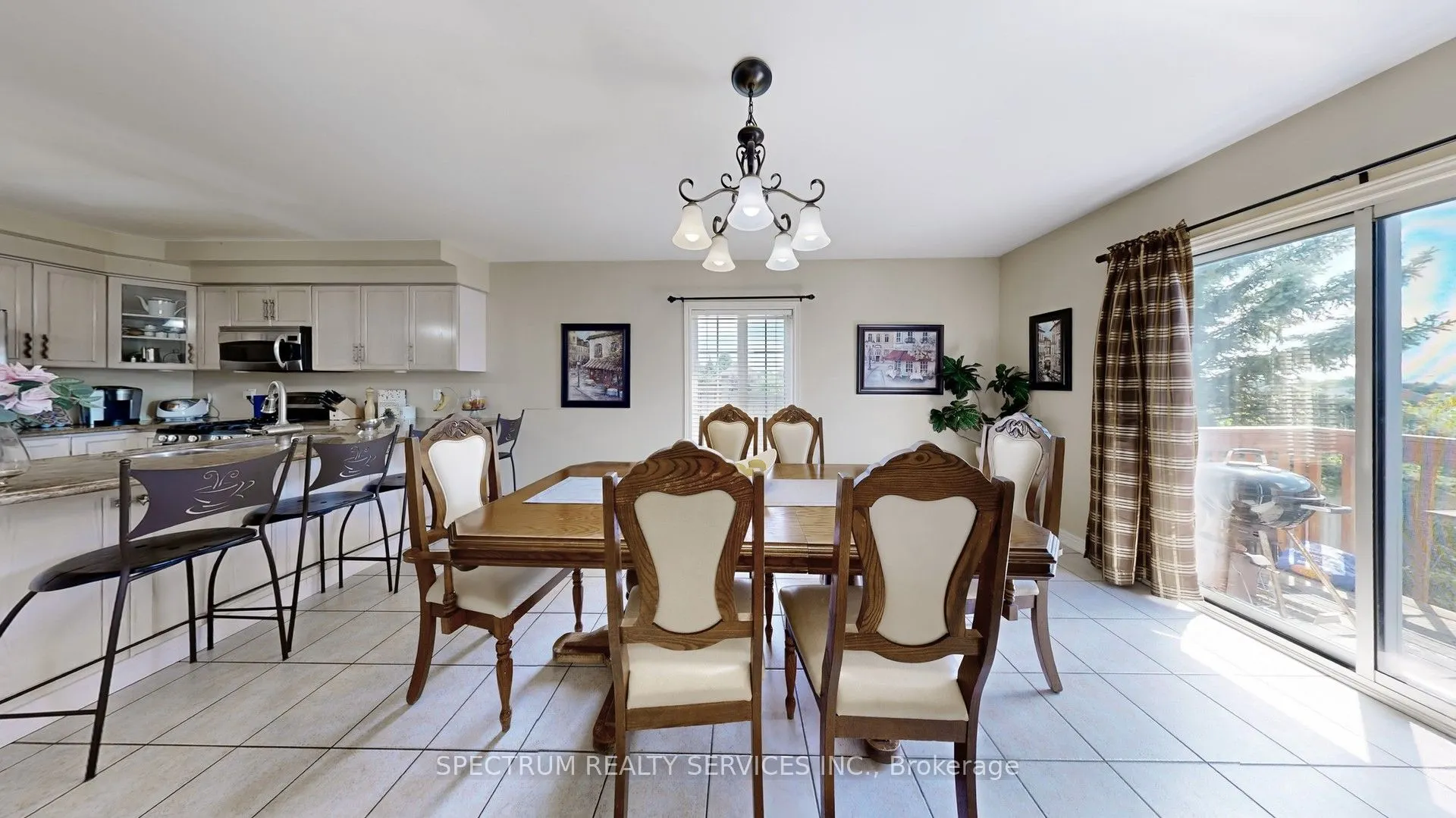 24 Cachet Hill Crescent
