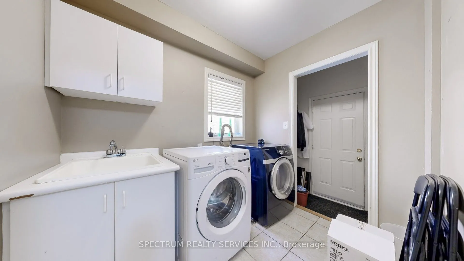 24 Cachet Hill Crescent