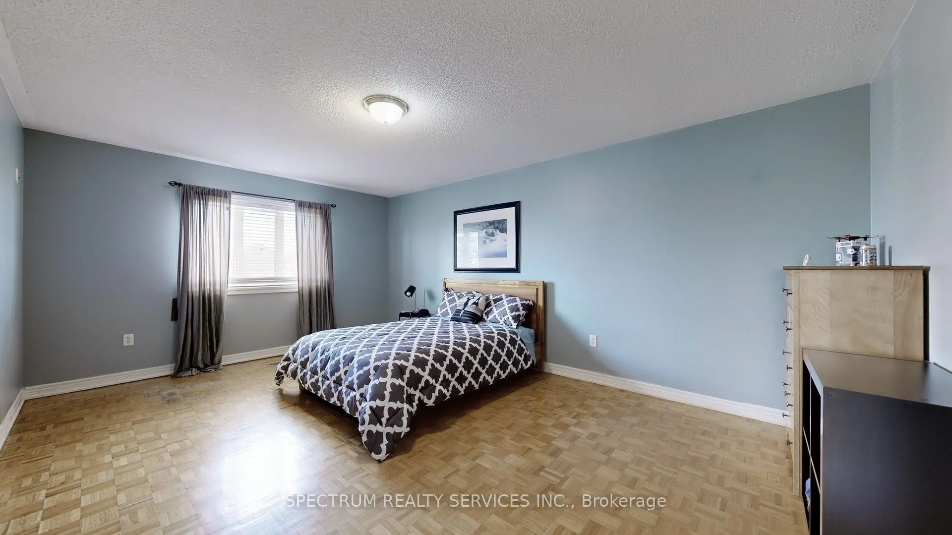 24 Cachet Hill Crescent