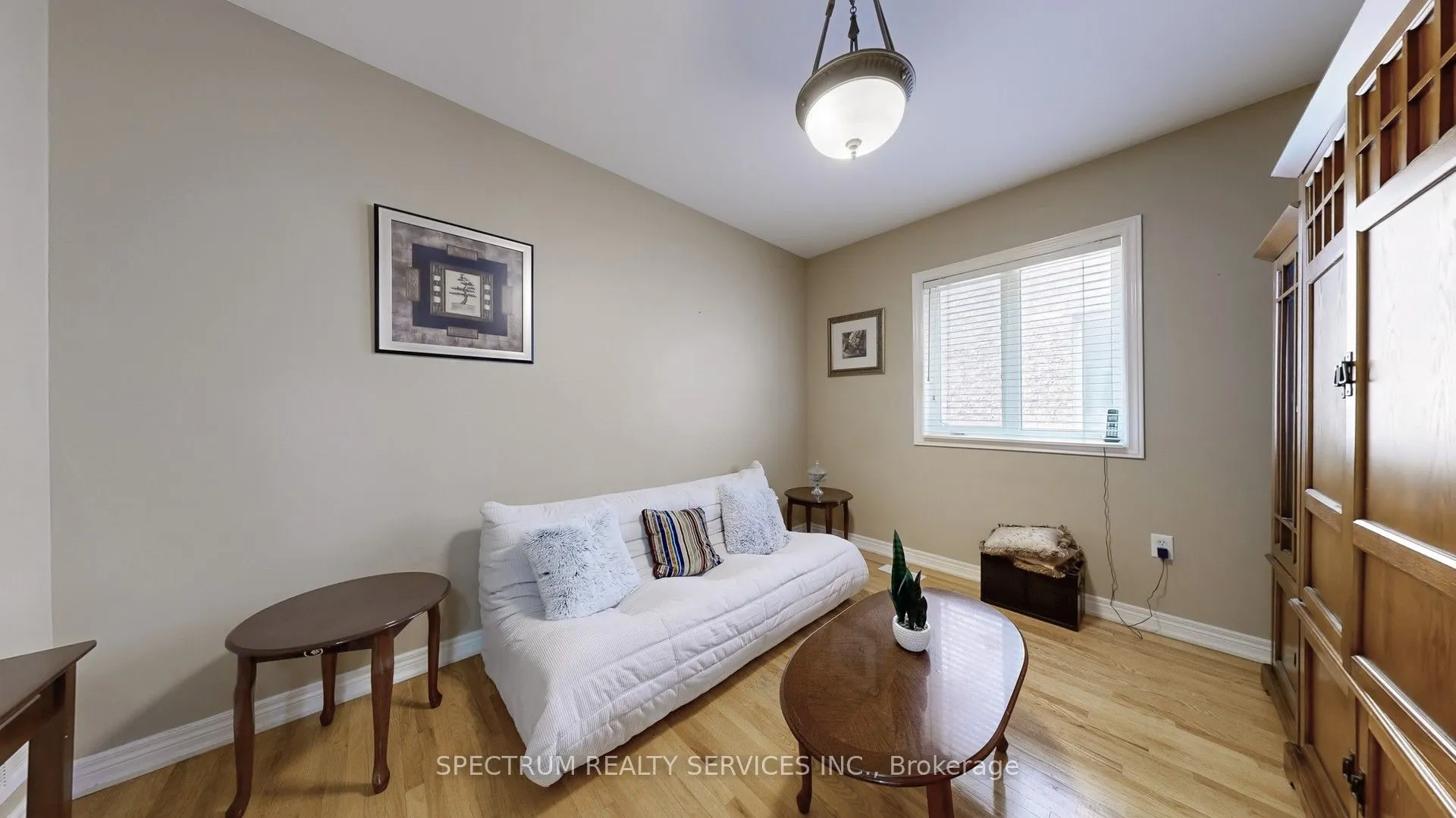 24 Cachet Hill Crescent