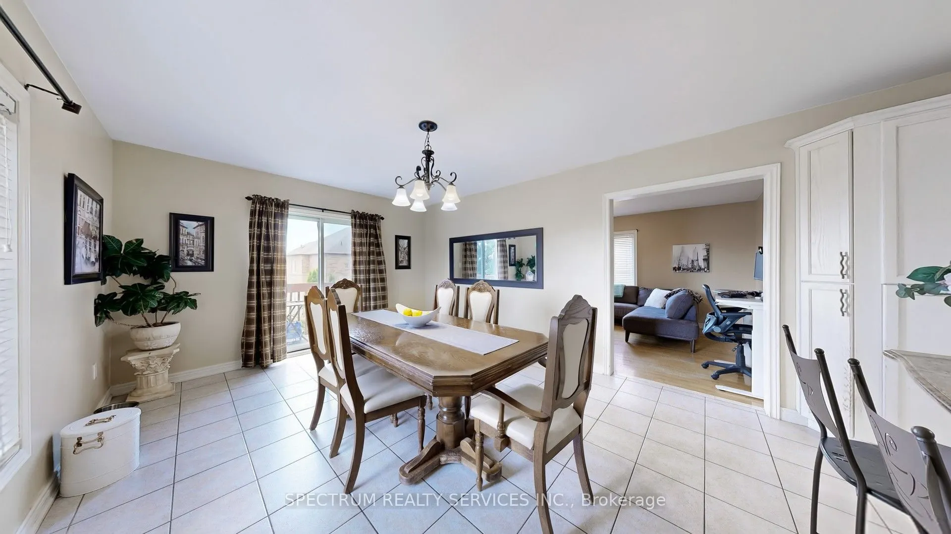 24 Cachet Hill Crescent