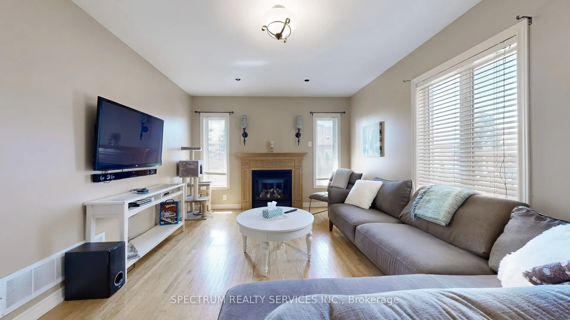 24 Cachet Hill Crescent