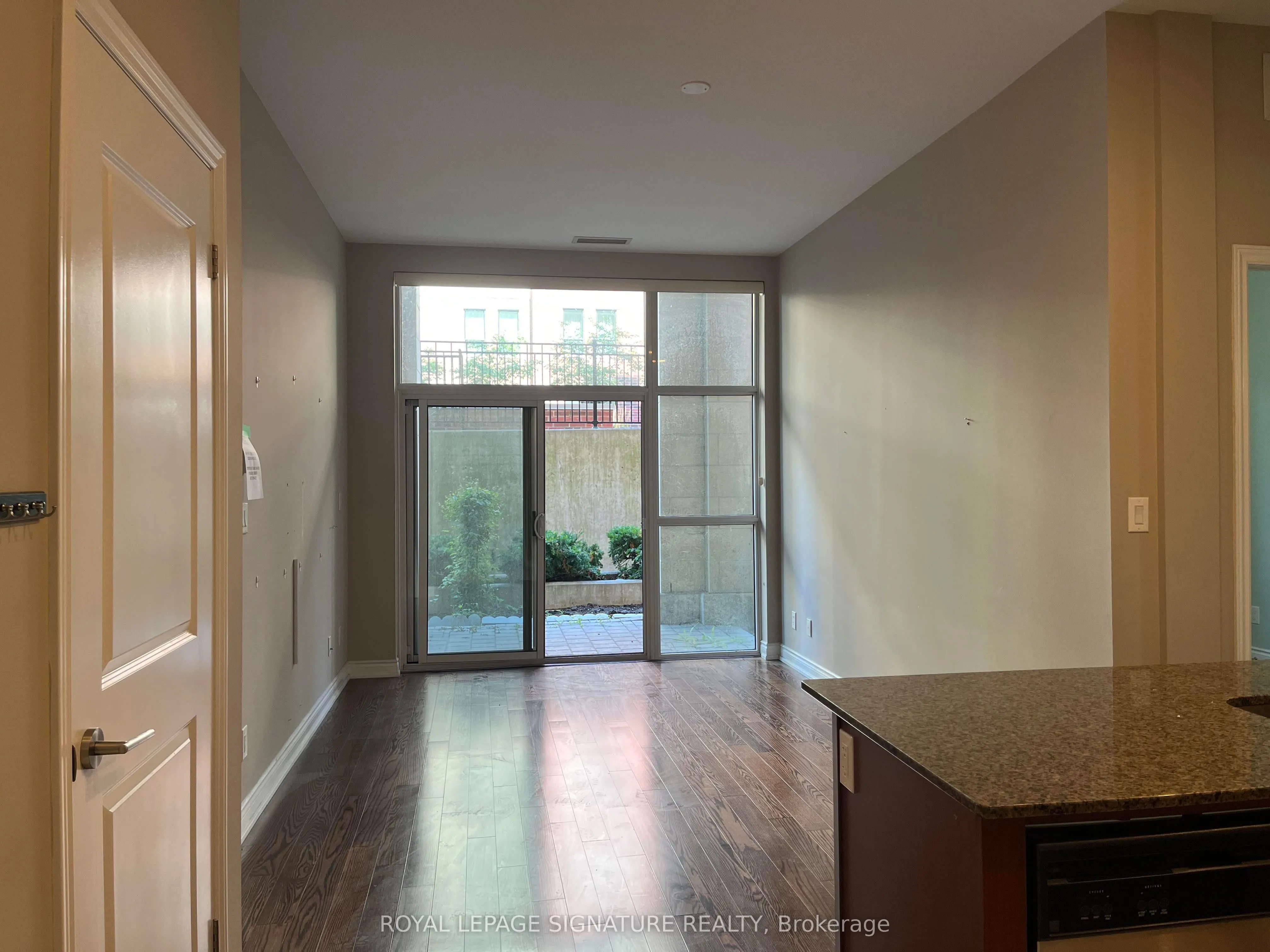 281 Woodbridge Avenue, #A32