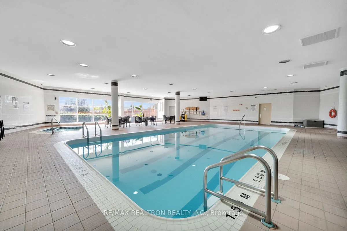30 Harding Boulevard W, #1002