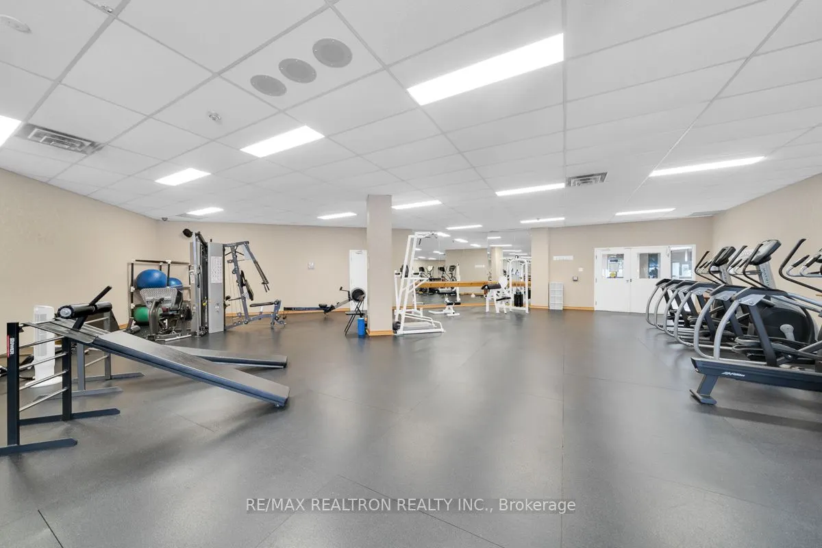 30 Harding Boulevard W, #1002