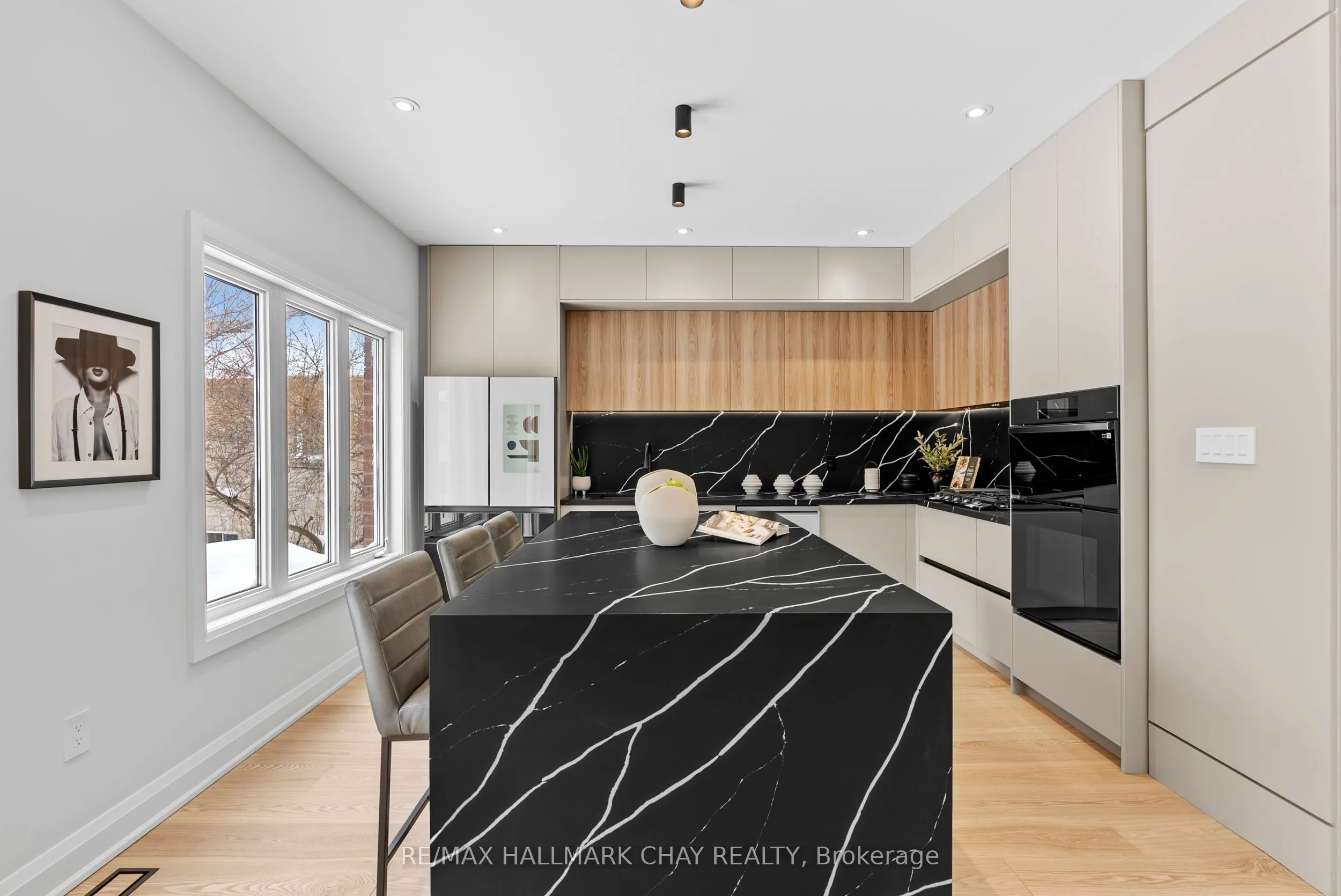 110 Glendower Crescent