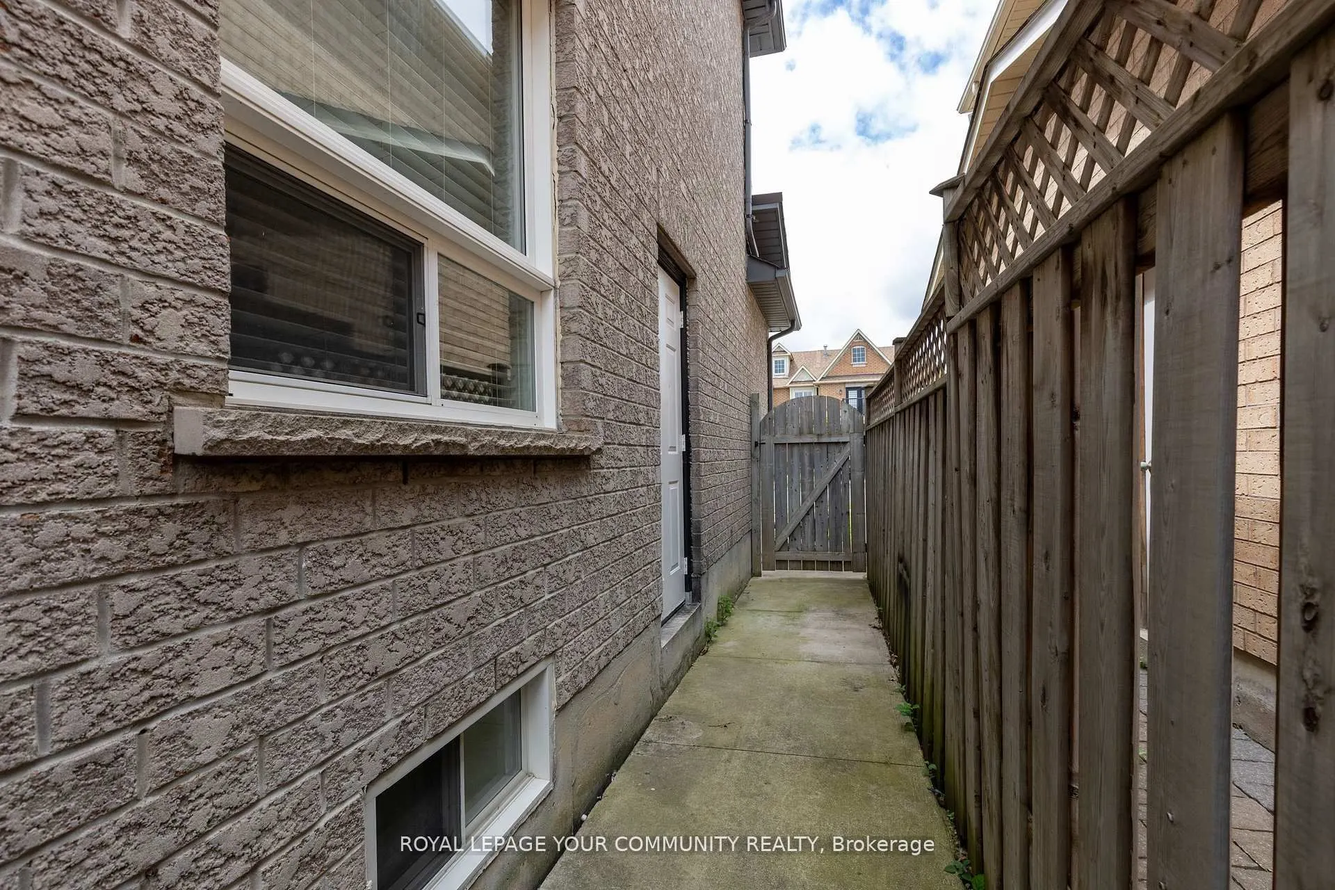 299 Discovery Trail