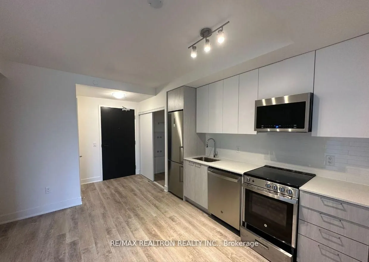 185 Deerfield Road, #414