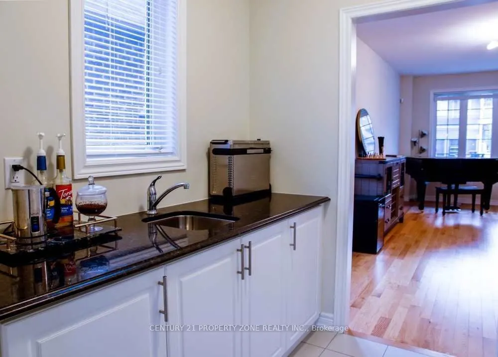 919 Green Street