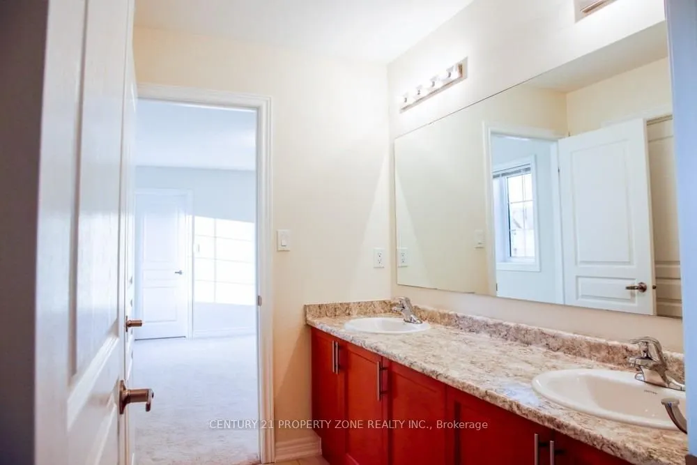 919 Green Street