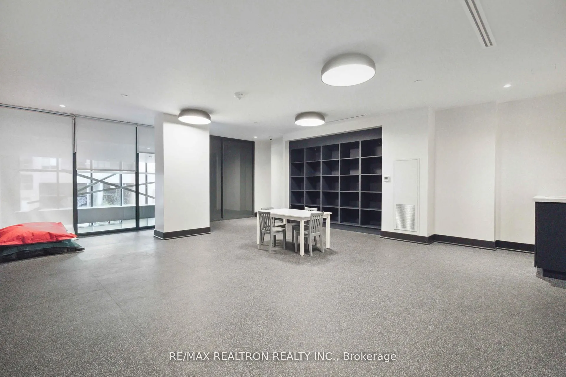185 Deerfield Road, #315