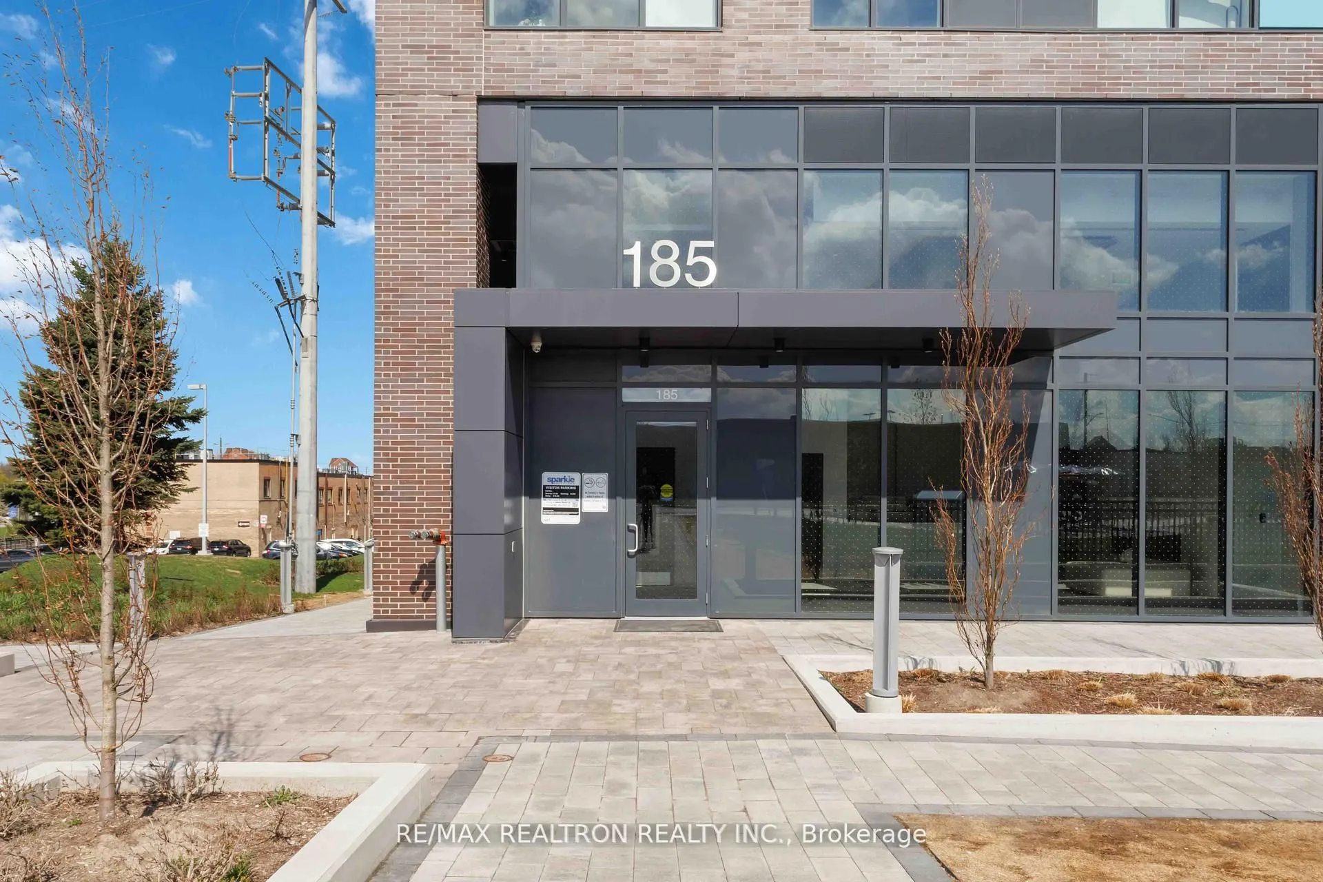 185 Deerfield Road, #315