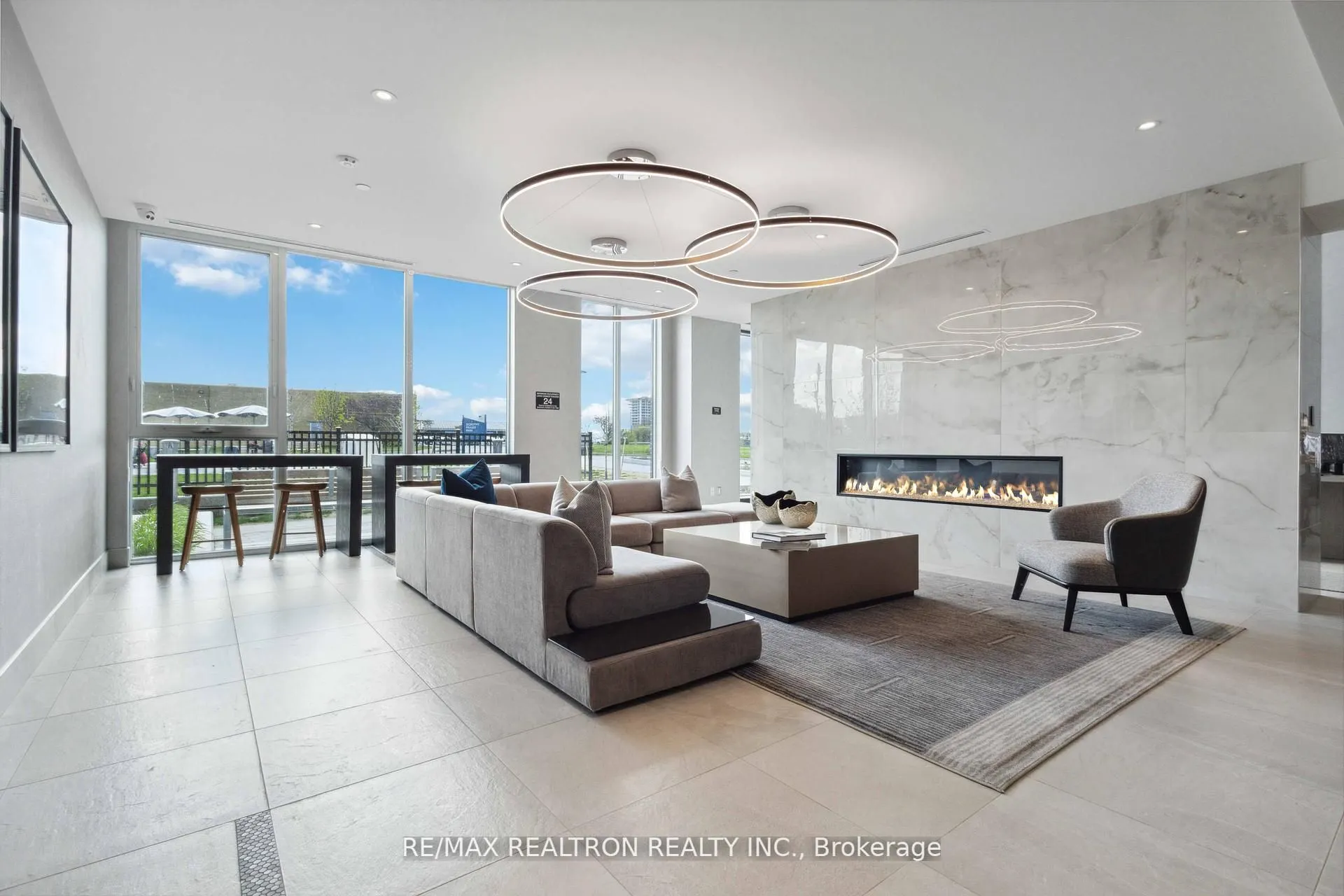 185 Deerfield Road, #315
