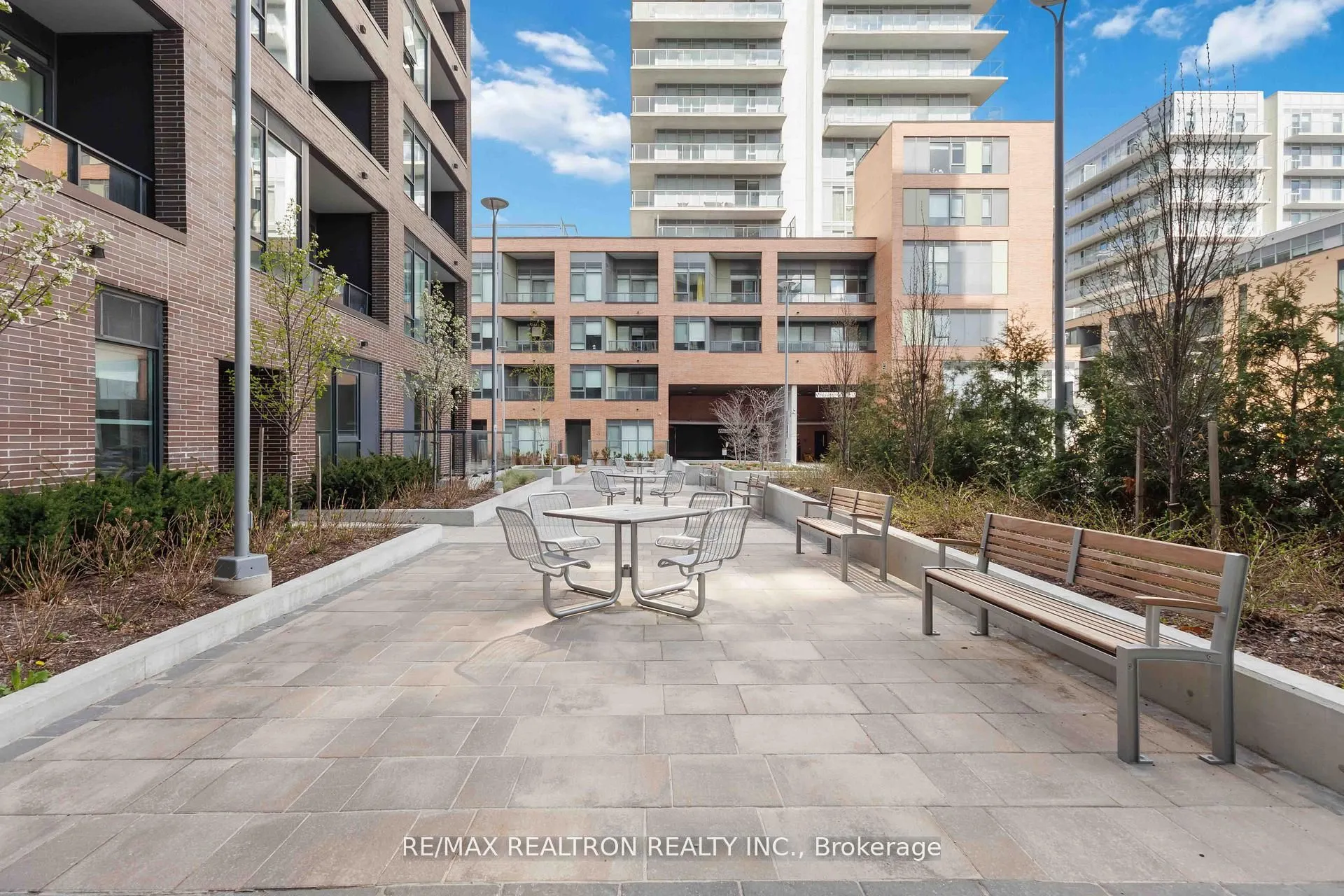 185 Deerfield Road, #315