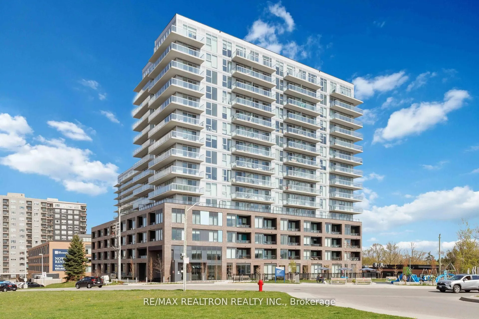 185 Deerfield Road, #315
