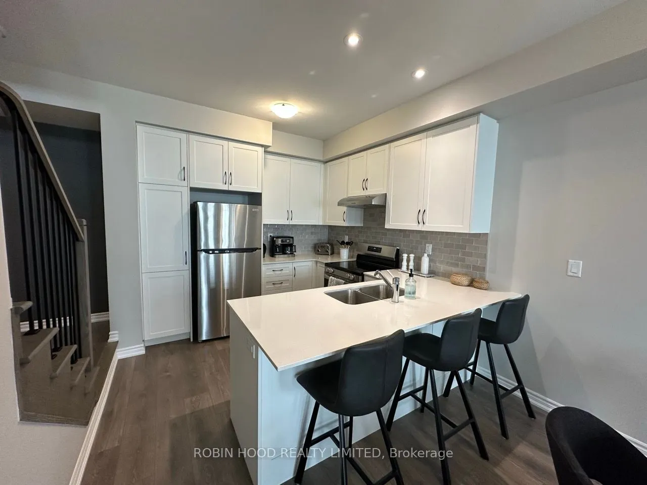 6 Mel Irving Drive