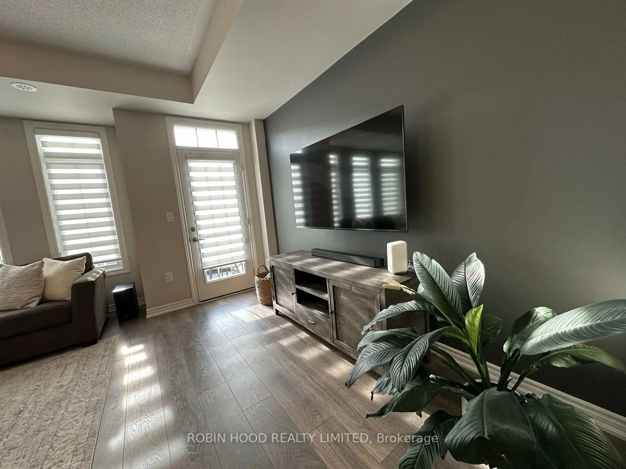 6 Mel Irving Drive