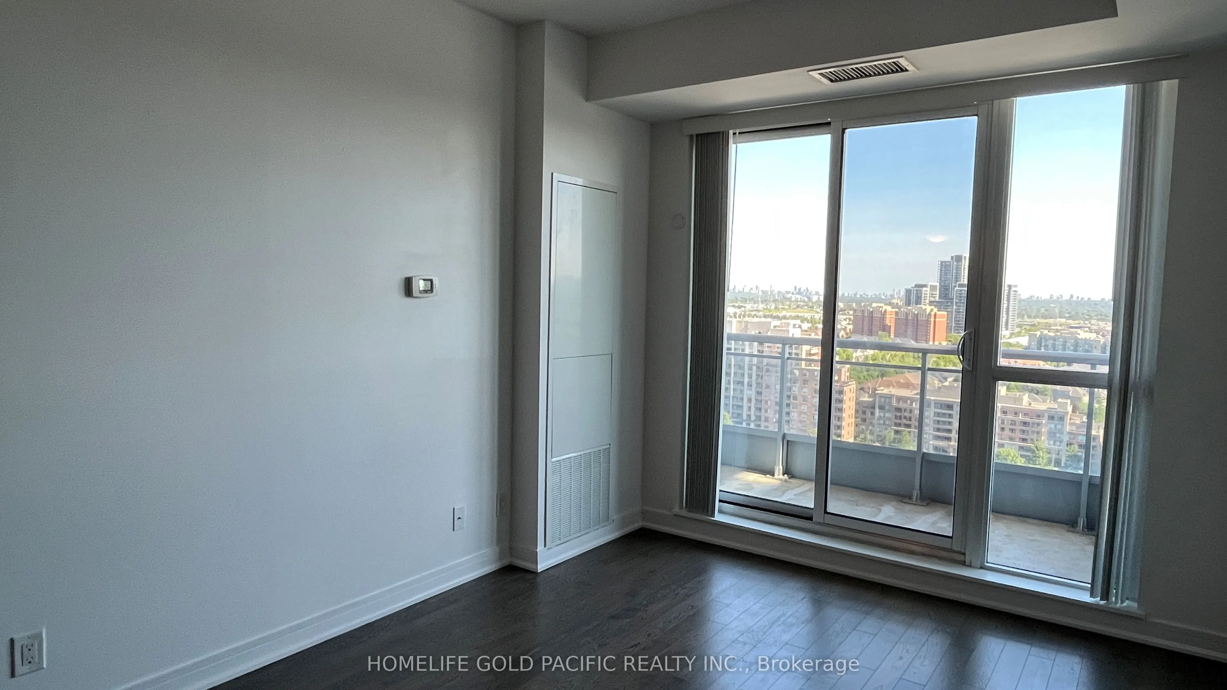 9201 Yonge Street, #1807
