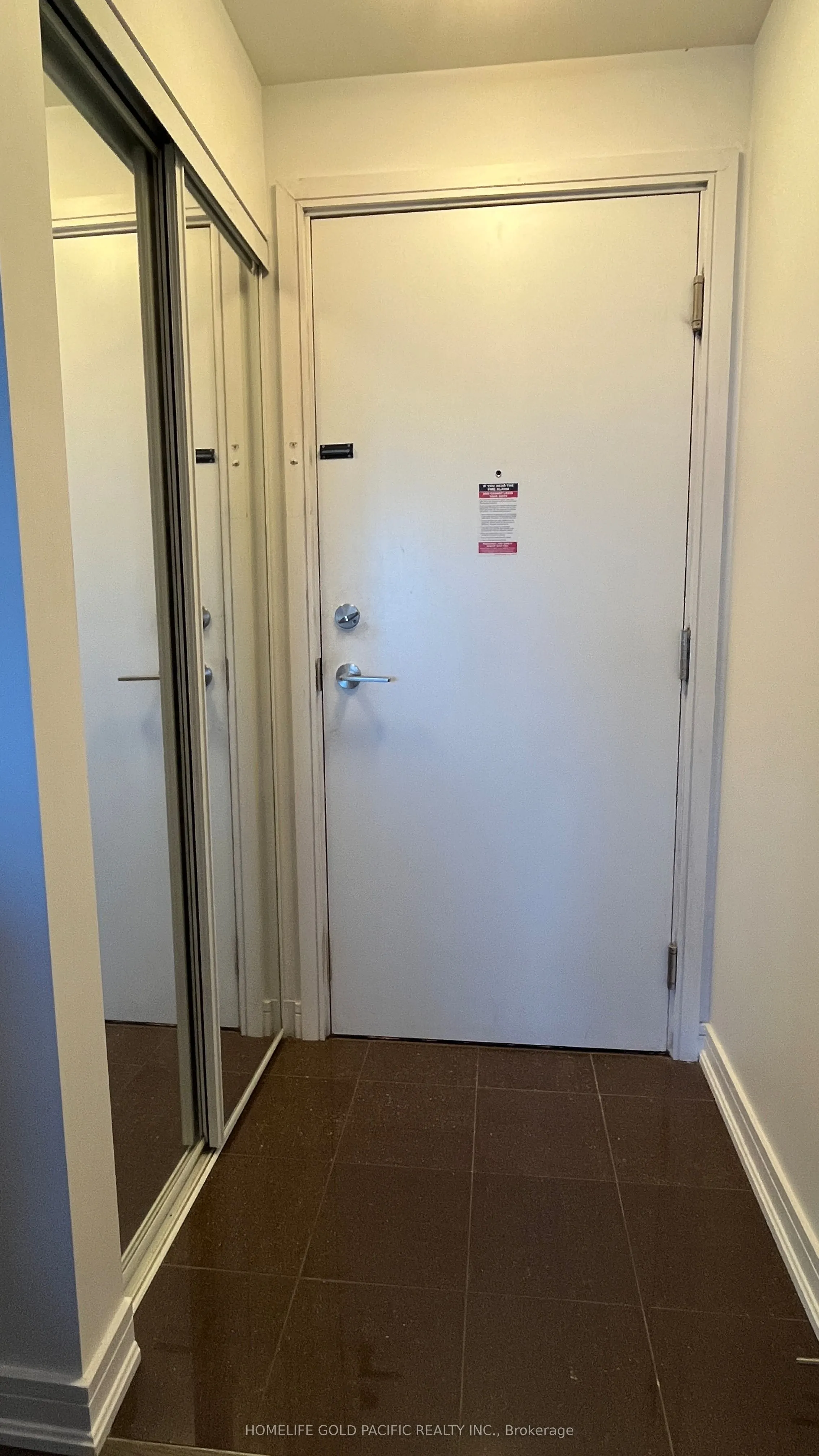 9201 Yonge Street, #1807