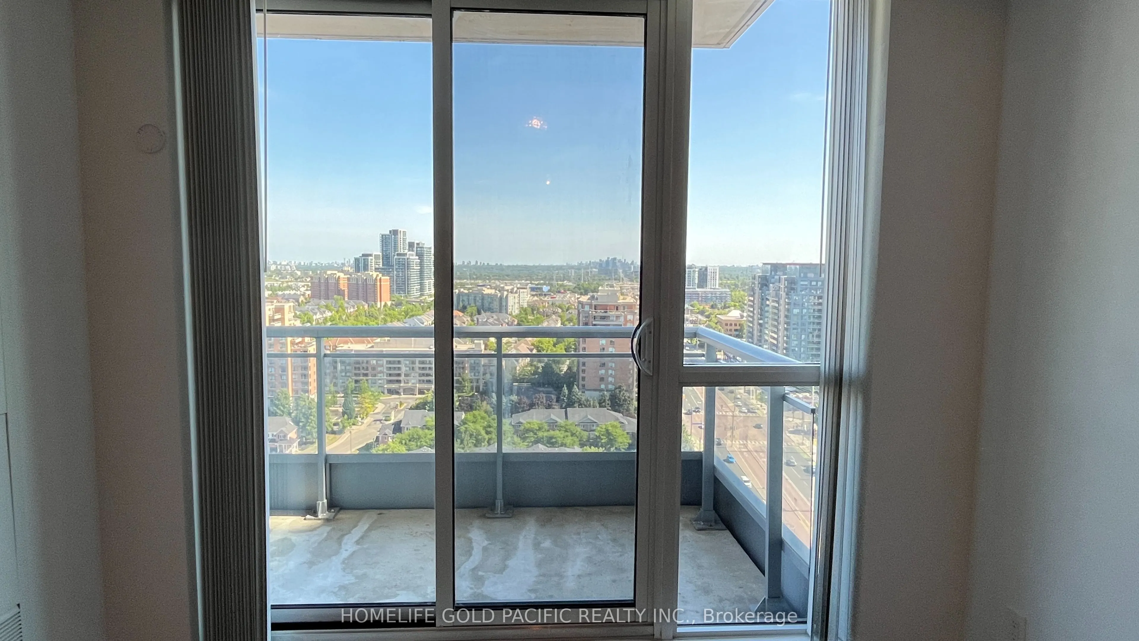 9201 Yonge Street, #1807
