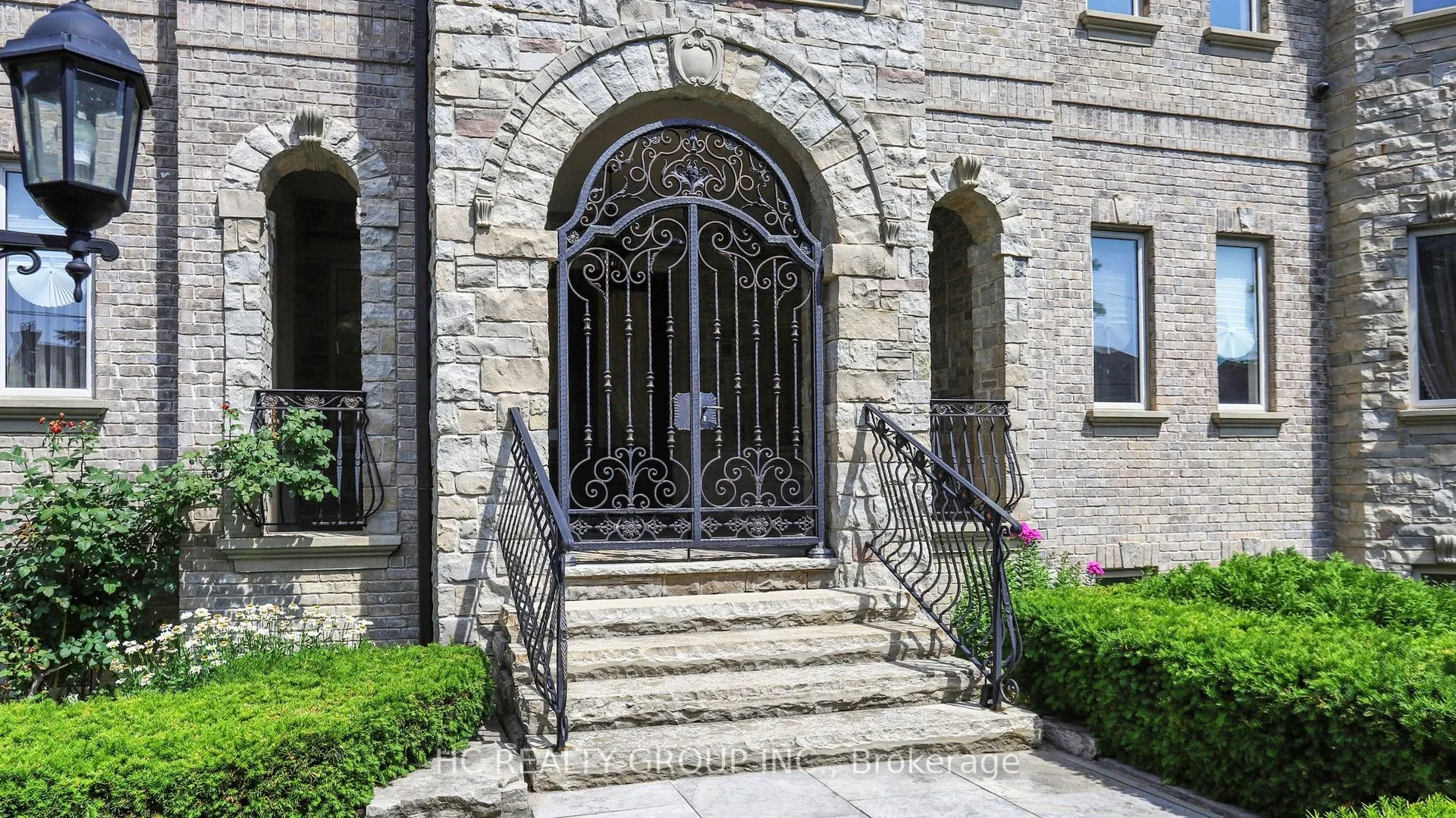 54 Maryvale Crescent