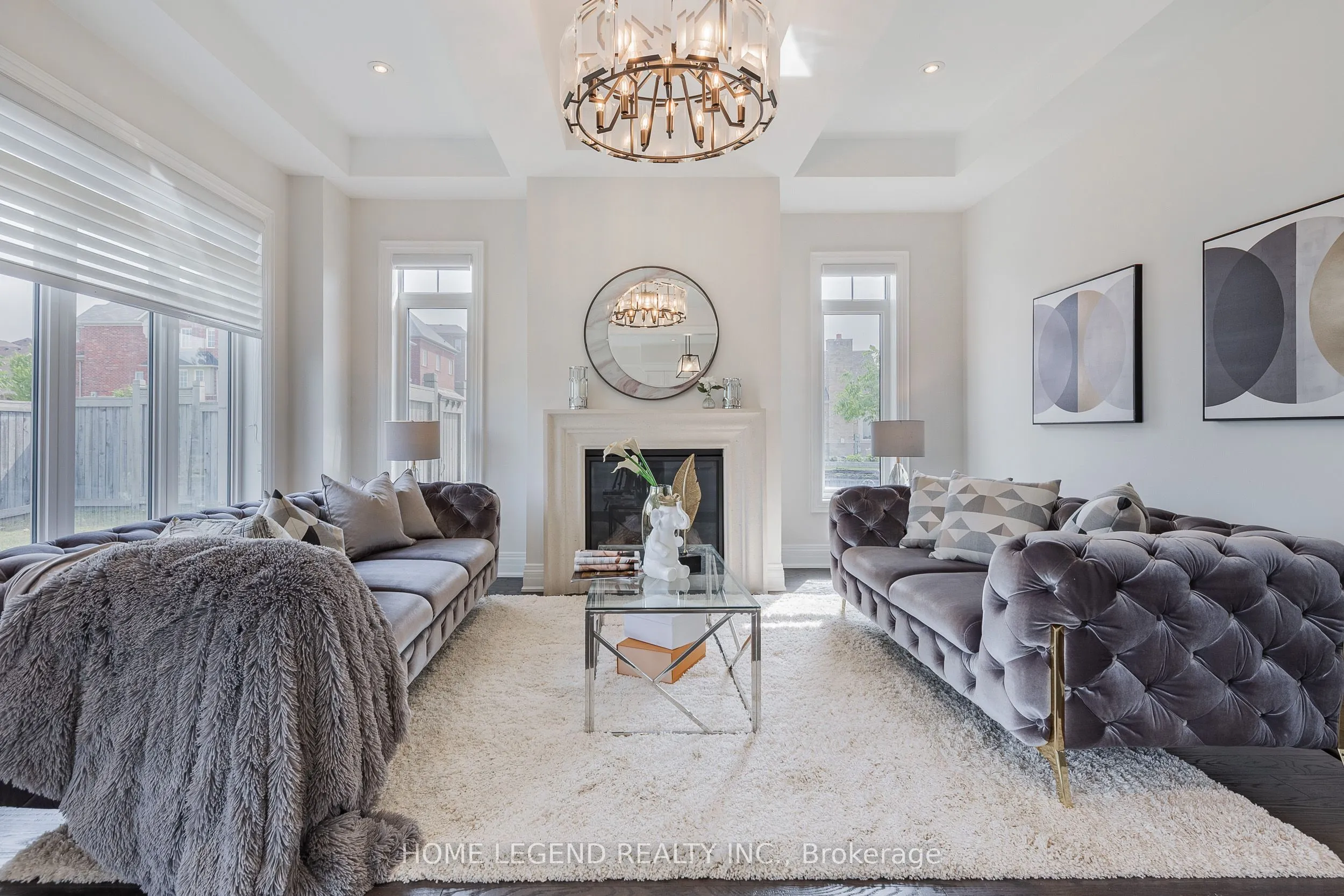 101 Foley Crescent