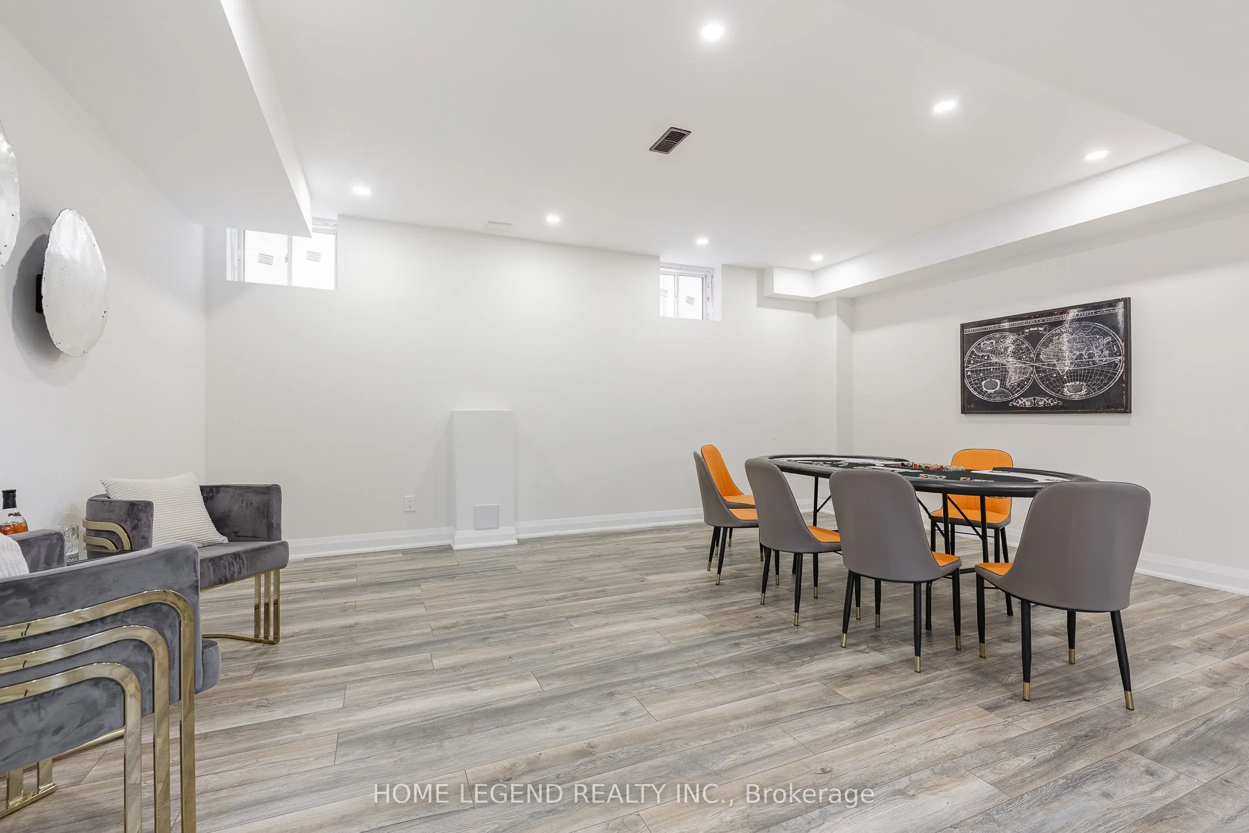 101 Foley Crescent