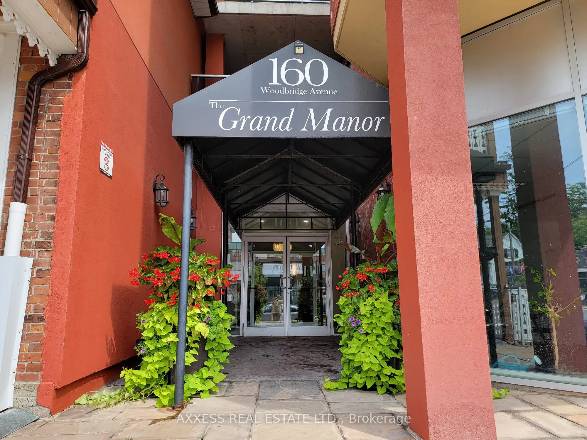 160 Woodbridge Avenue, #210