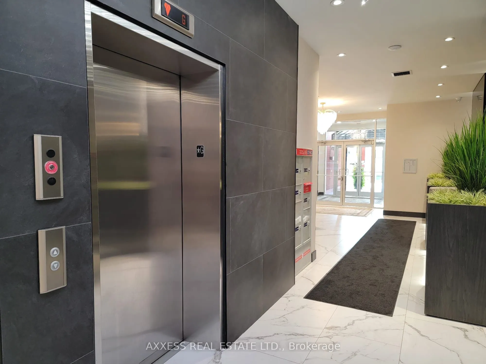 160 Woodbridge Avenue, #210