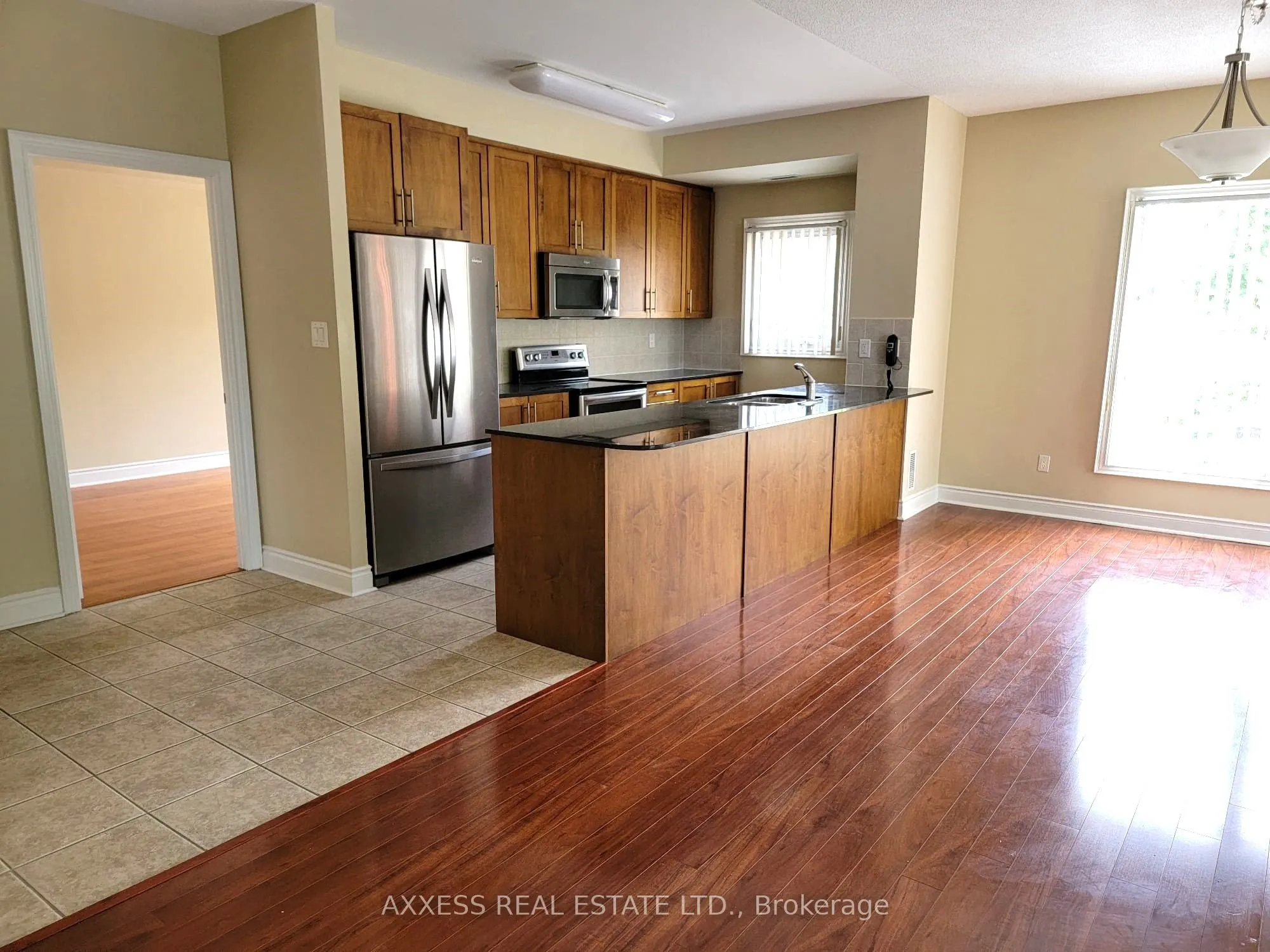 160 Woodbridge Avenue, #210
