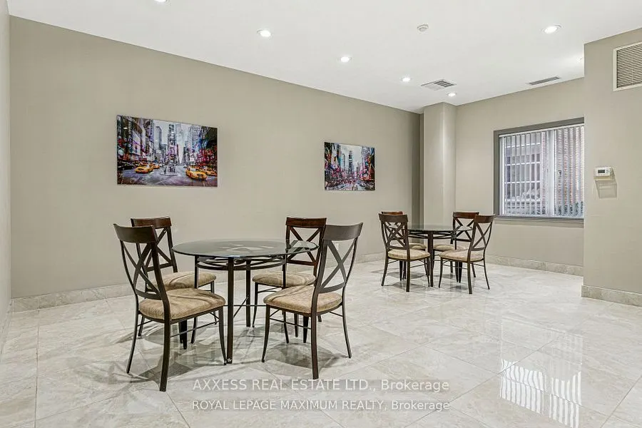 160 Woodbridge Avenue, #210