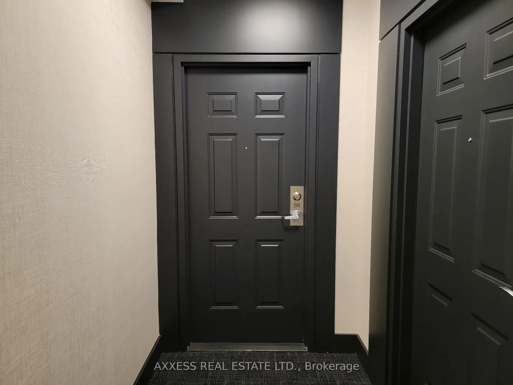 160 Woodbridge Avenue, #210
