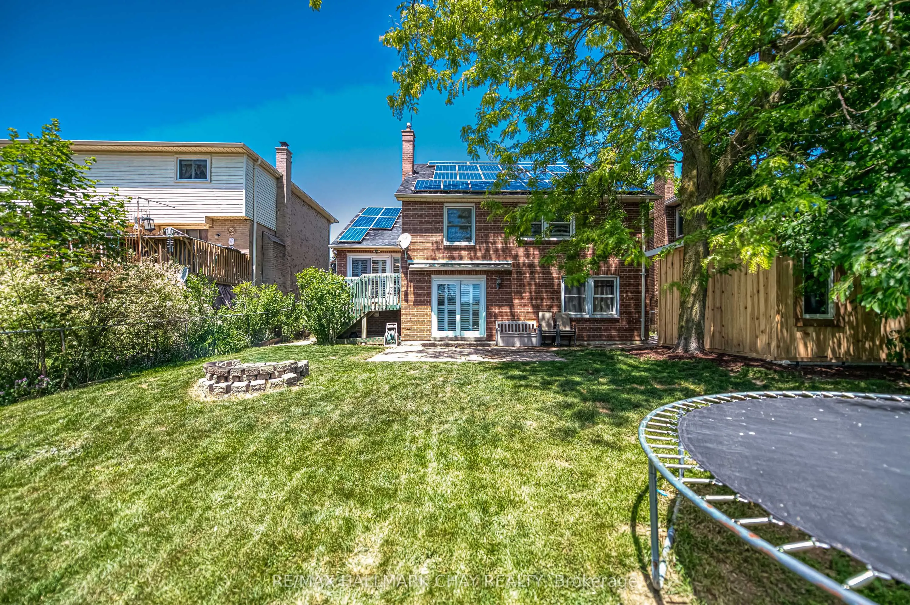 303 John Bowser Crescent