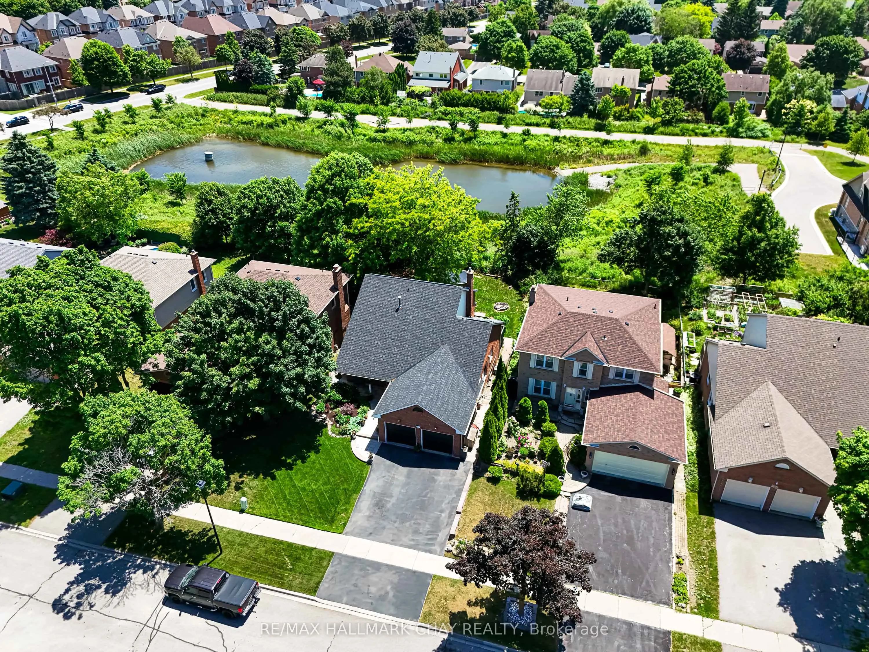 303 John Bowser Crescent