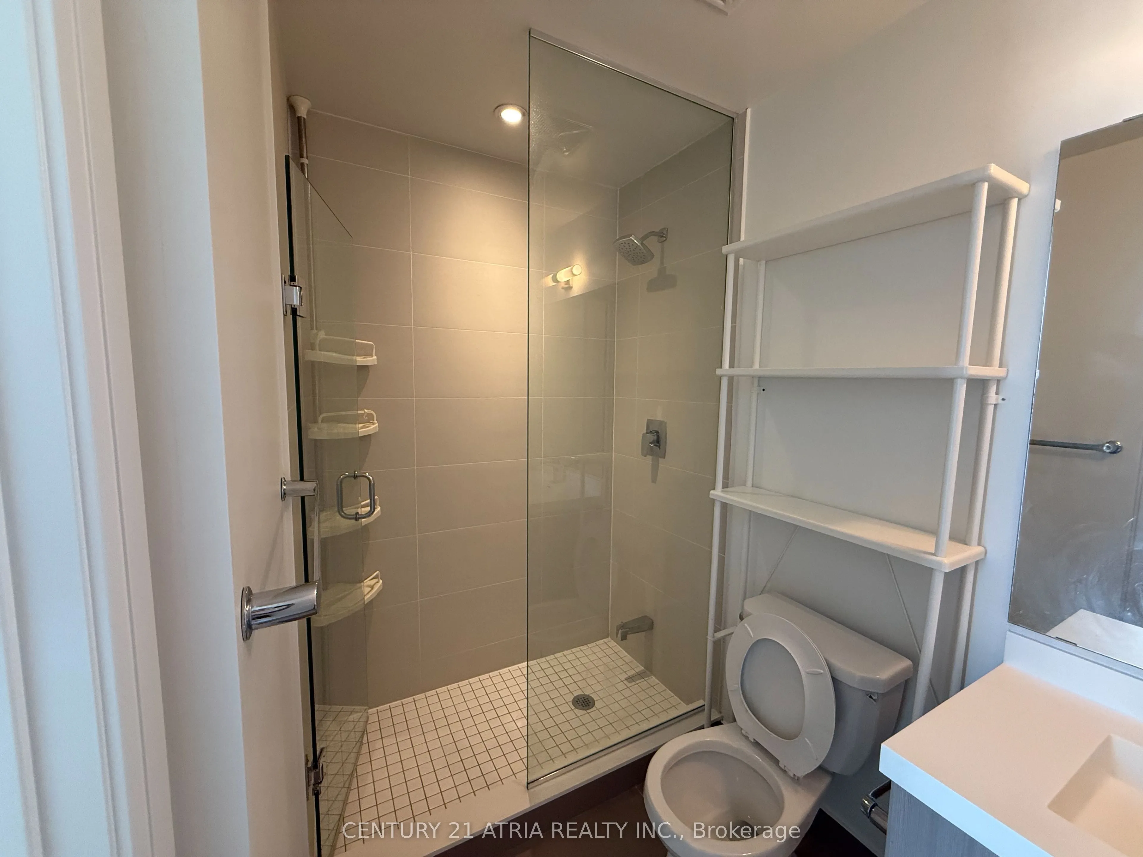 7895 Jane Street, #LPH11