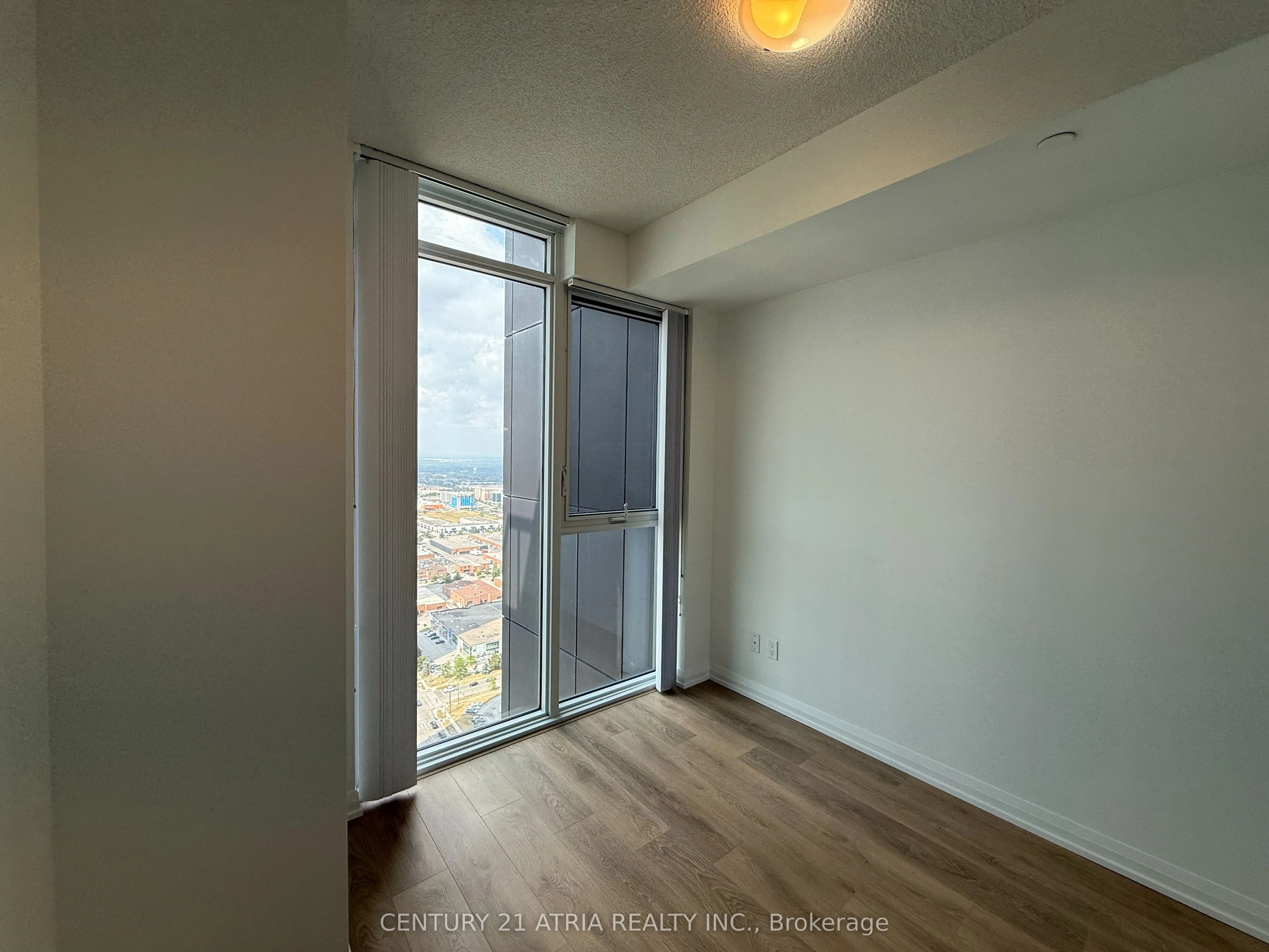 7895 Jane Street, #LPH11