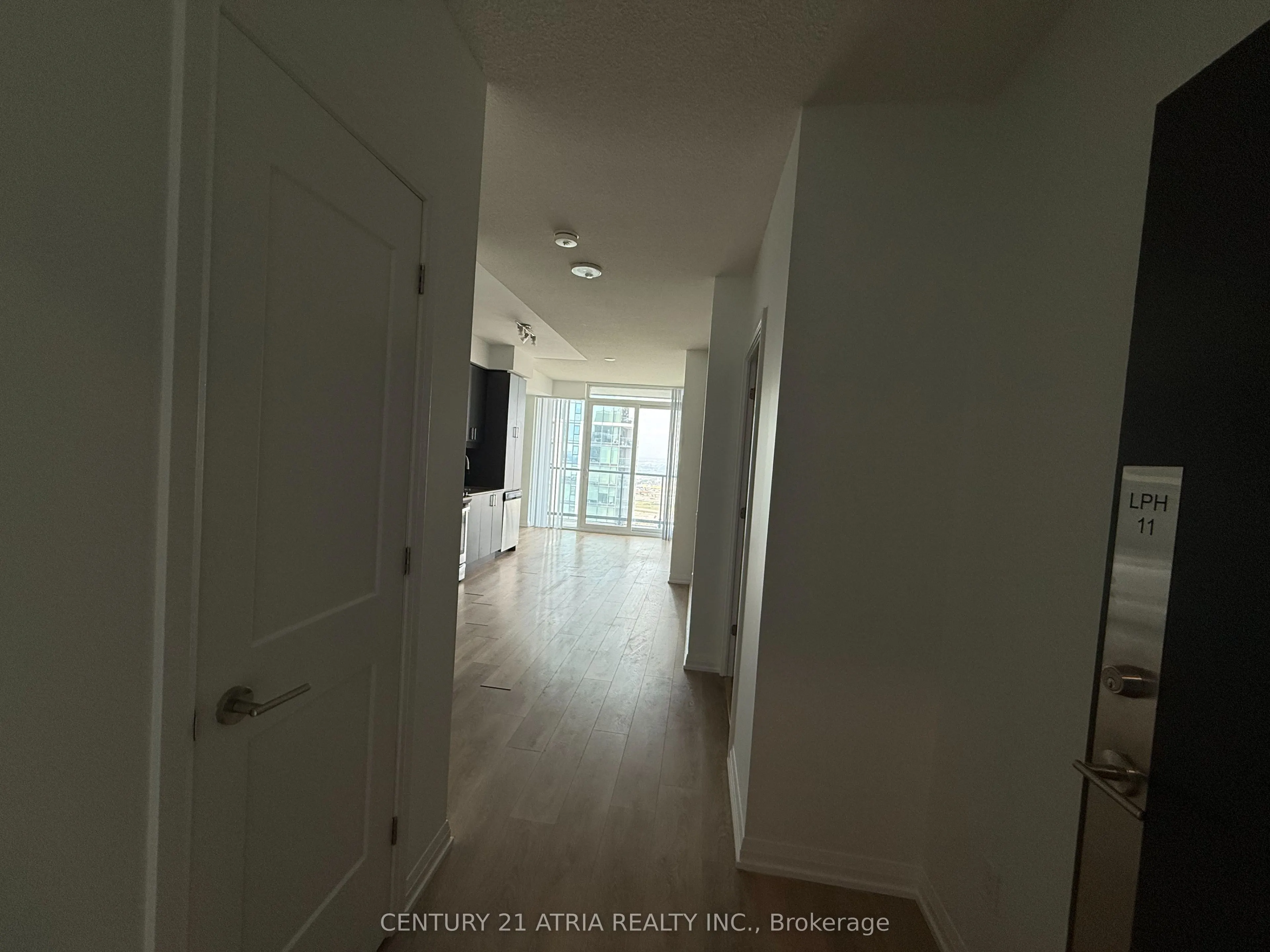 7895 Jane Street, #LPH11