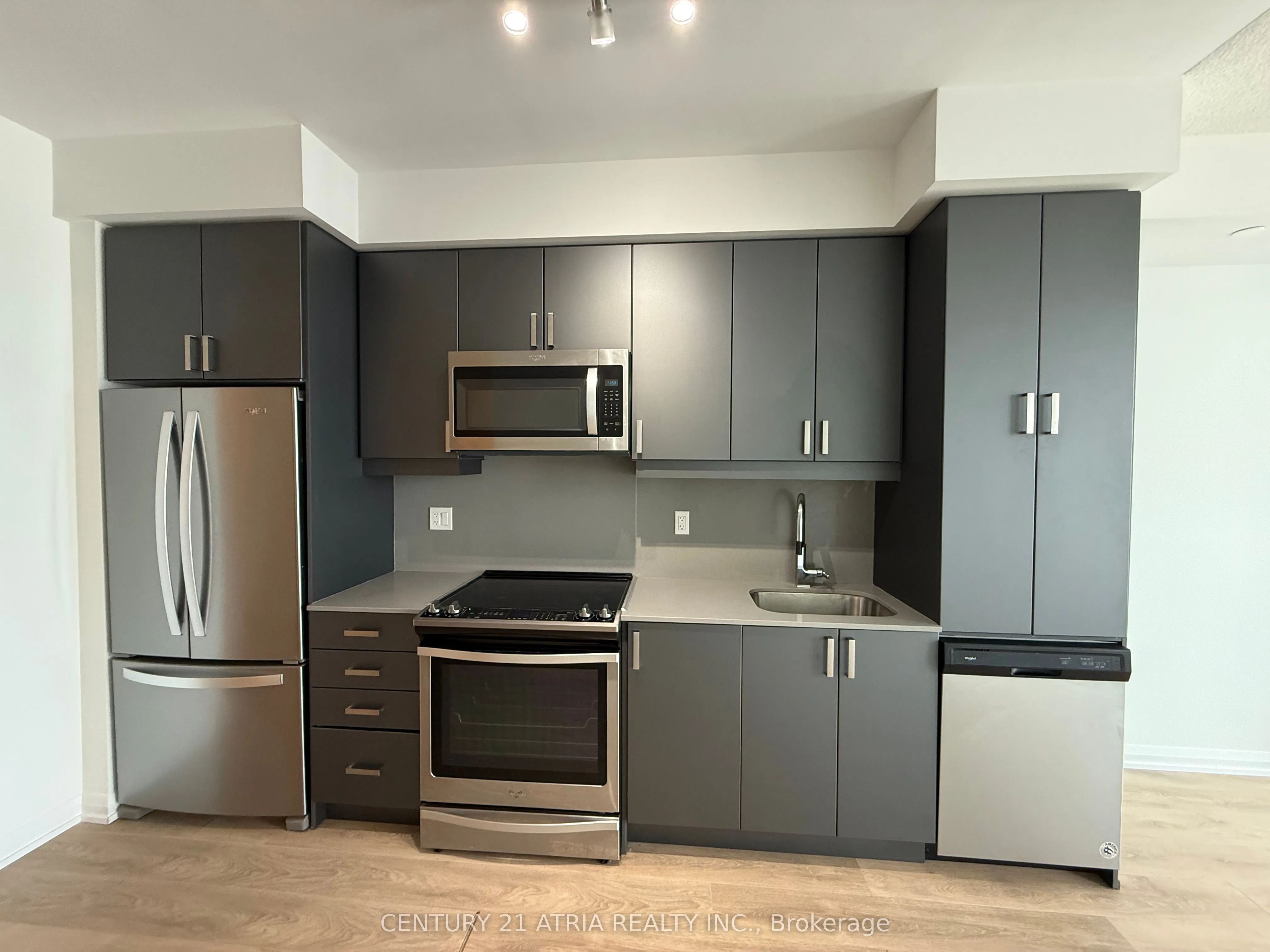 7895 Jane Street, #LPH11