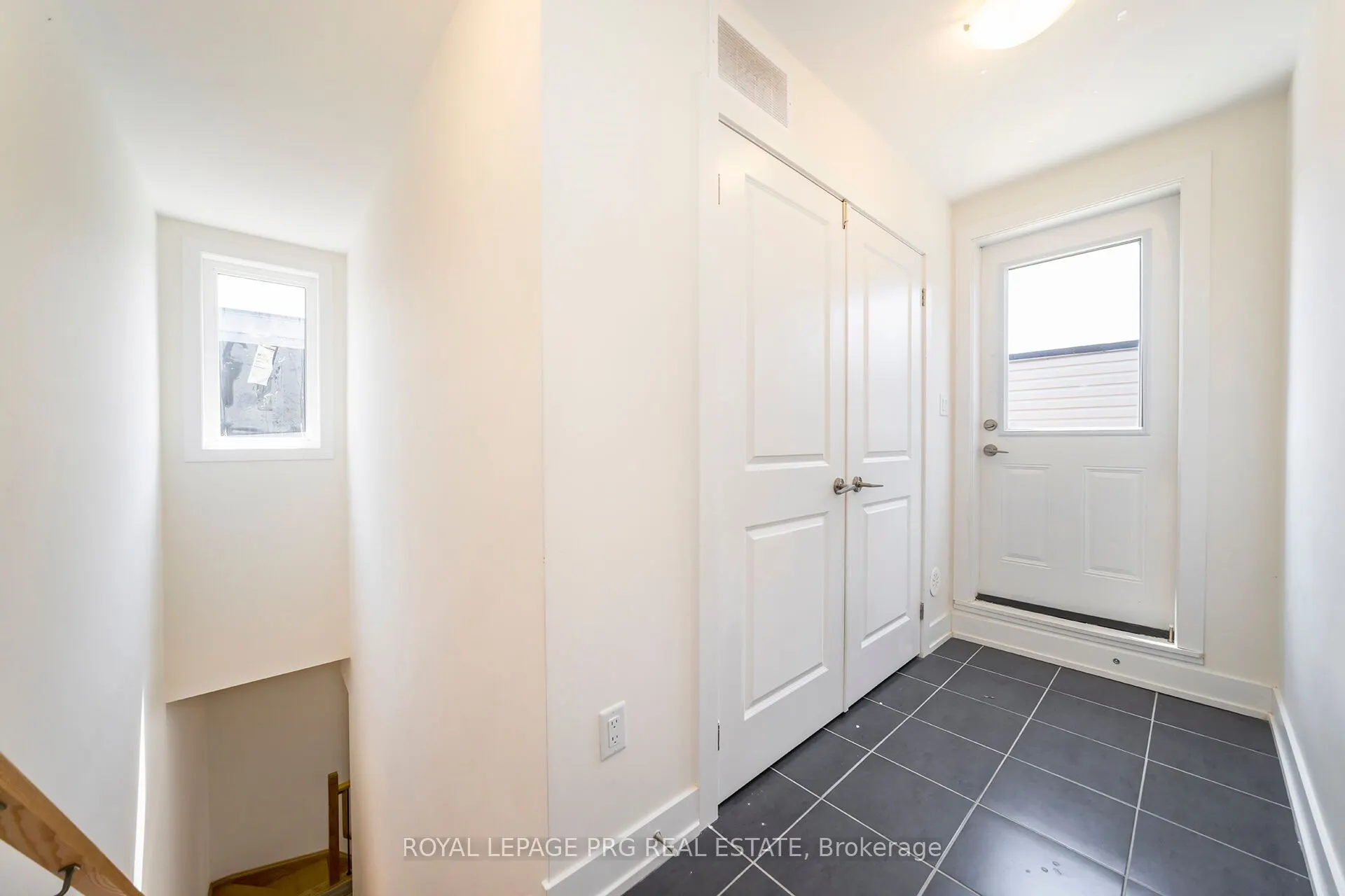 8 Sayers Lane, #17