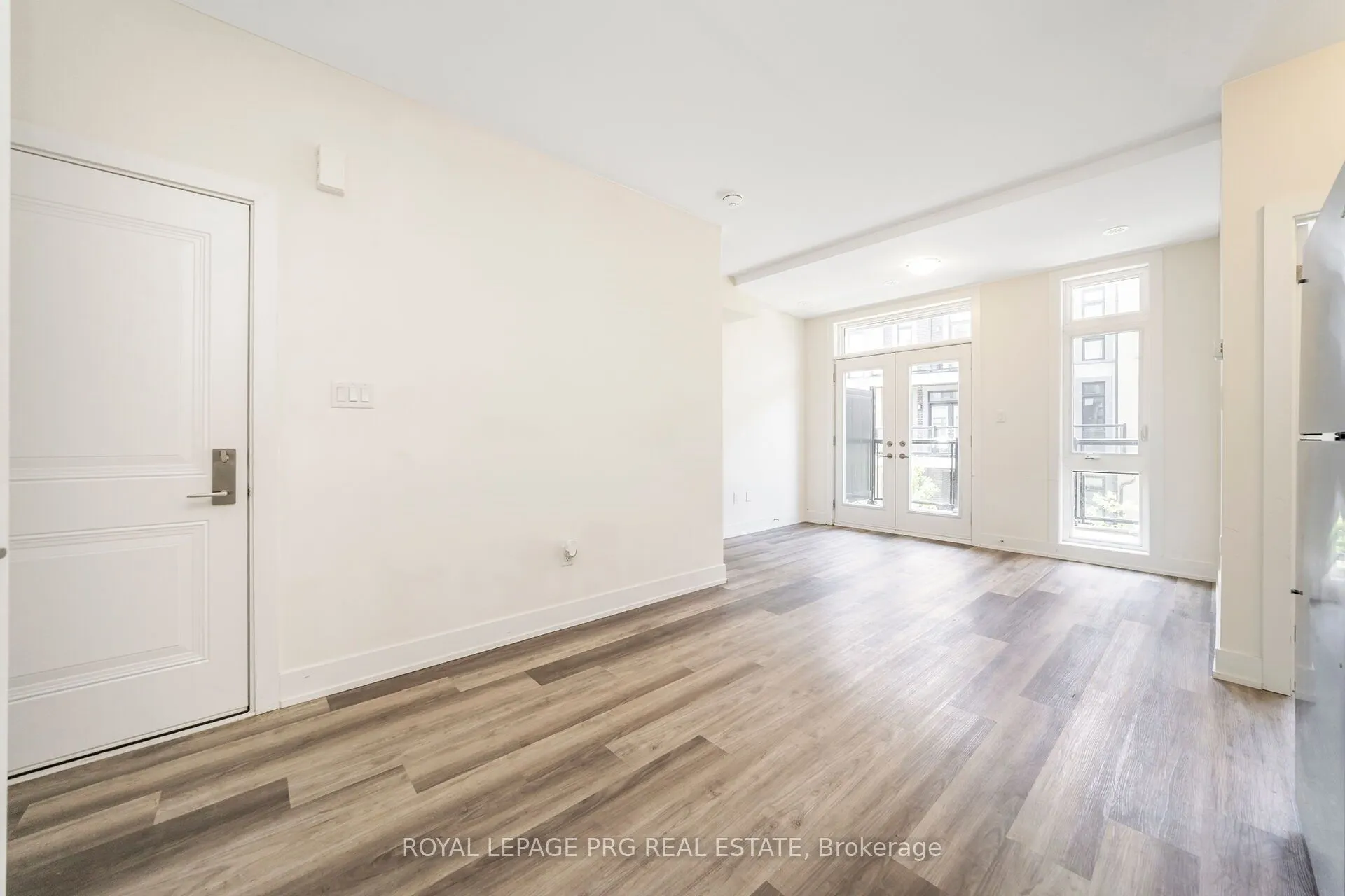 8 Sayers Lane, #17