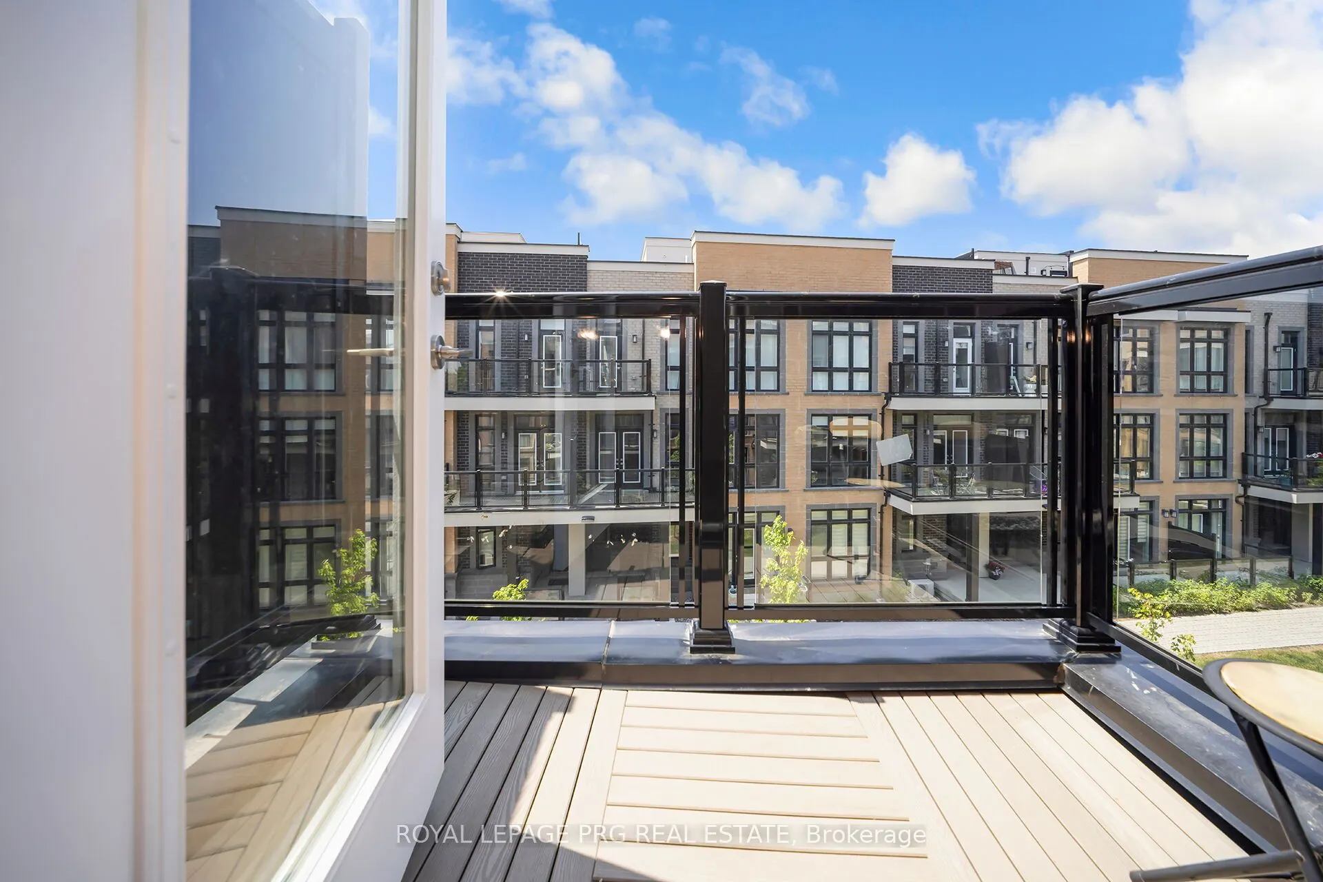 8 Sayers Lane, #17