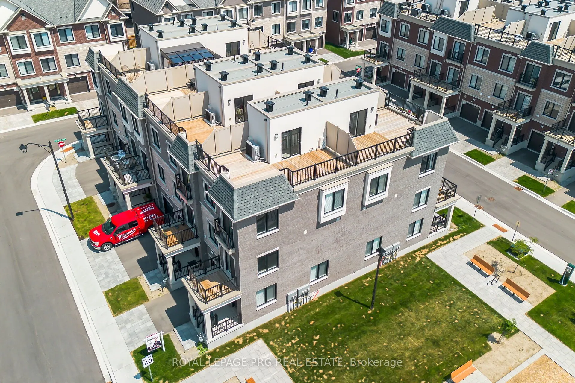 8 Sayers Lane, #17