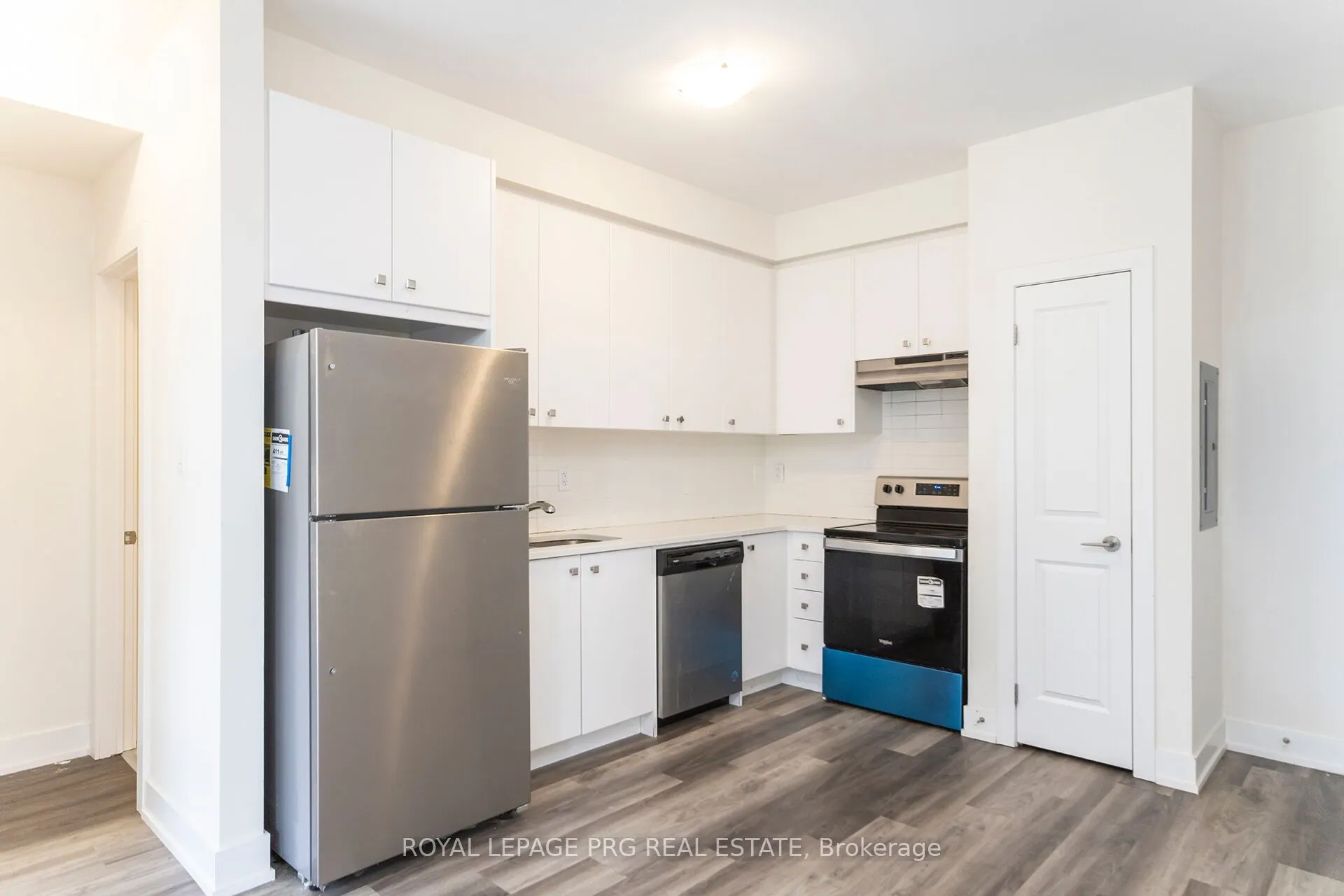 8 Sayers Lane, #17