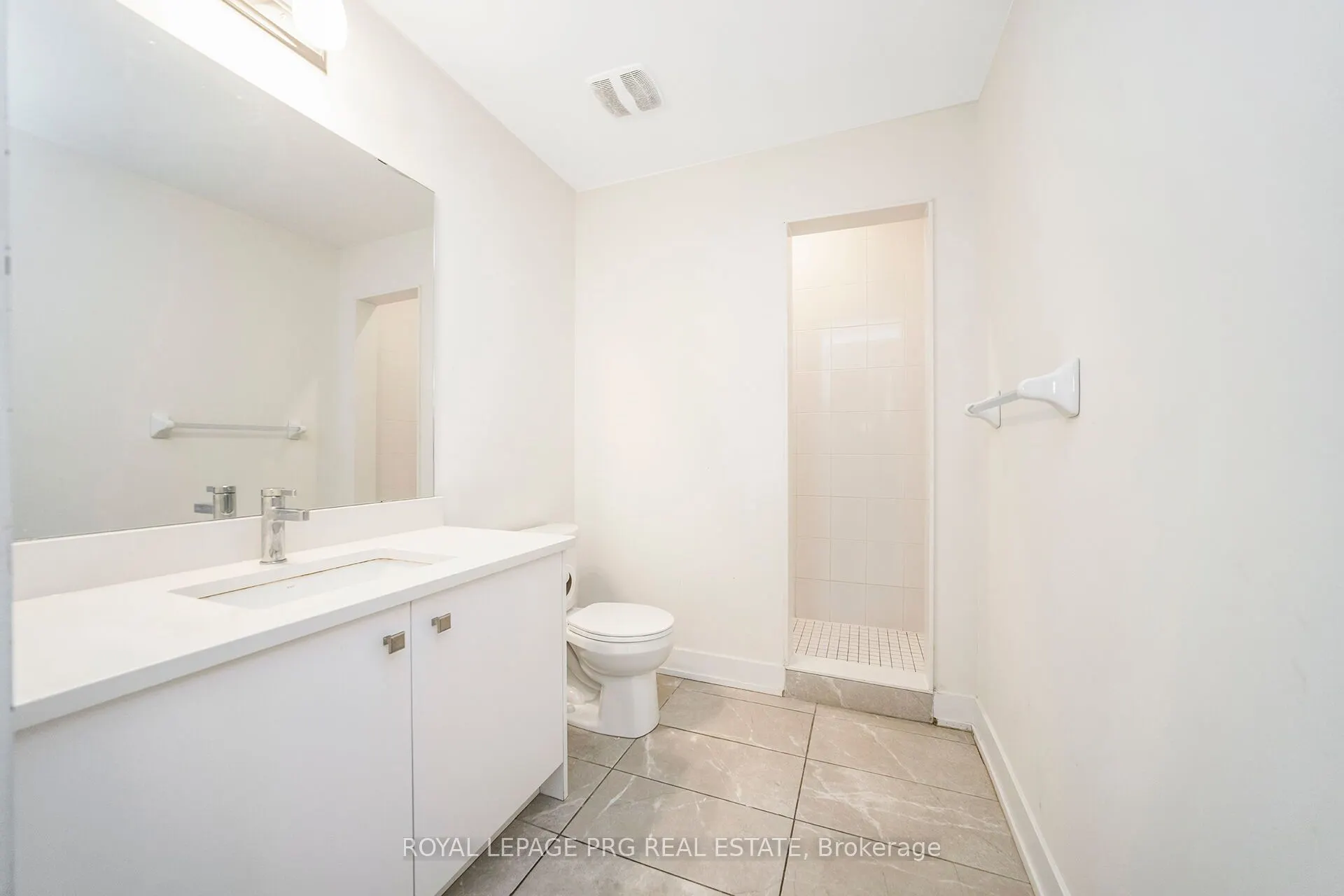 8 Sayers Lane, #17